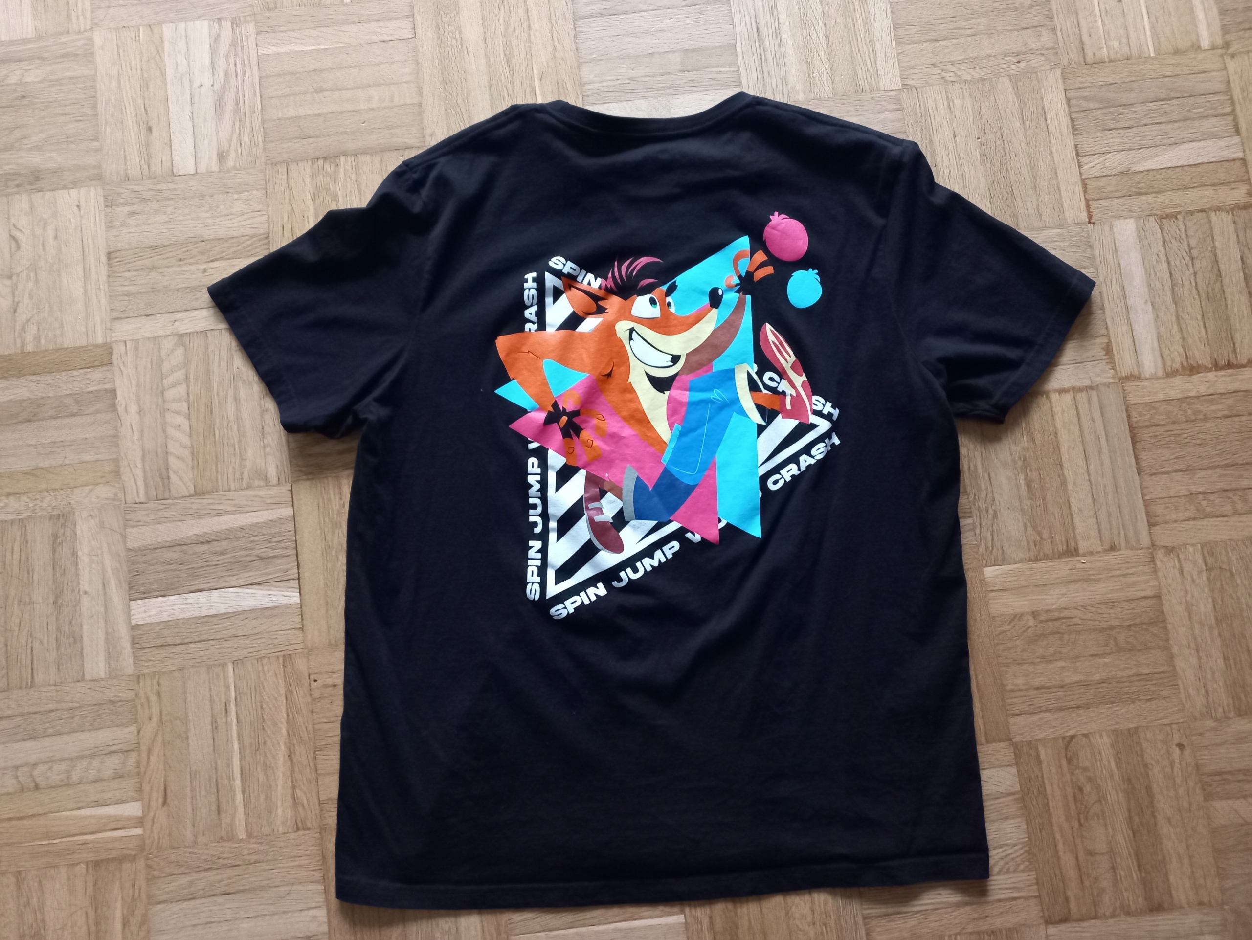 CRASH BANDICOOT - Wumpa Island , Spin Jump , koszulka rozm. XL Kod producenta 30314