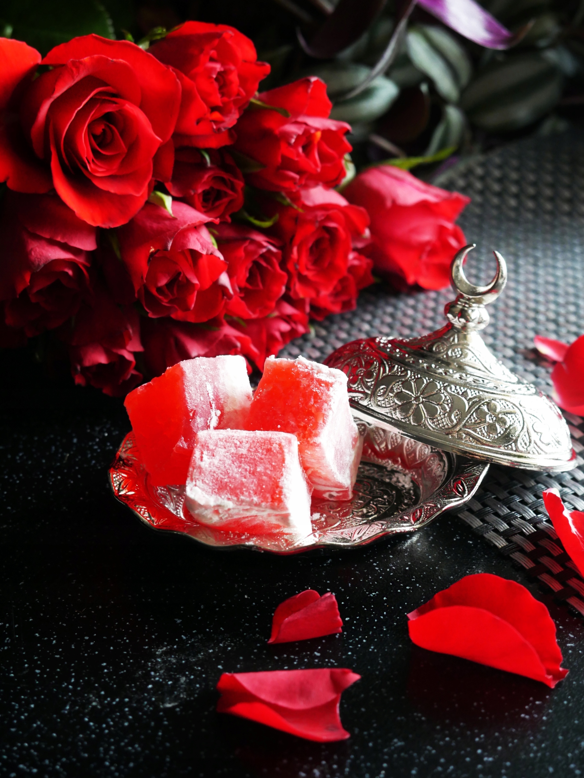 PODSTAWKA NA LOKUM SŁODYCZE SREBRNA TURECKA TURCJA EAN (GTIN) 0810065860408