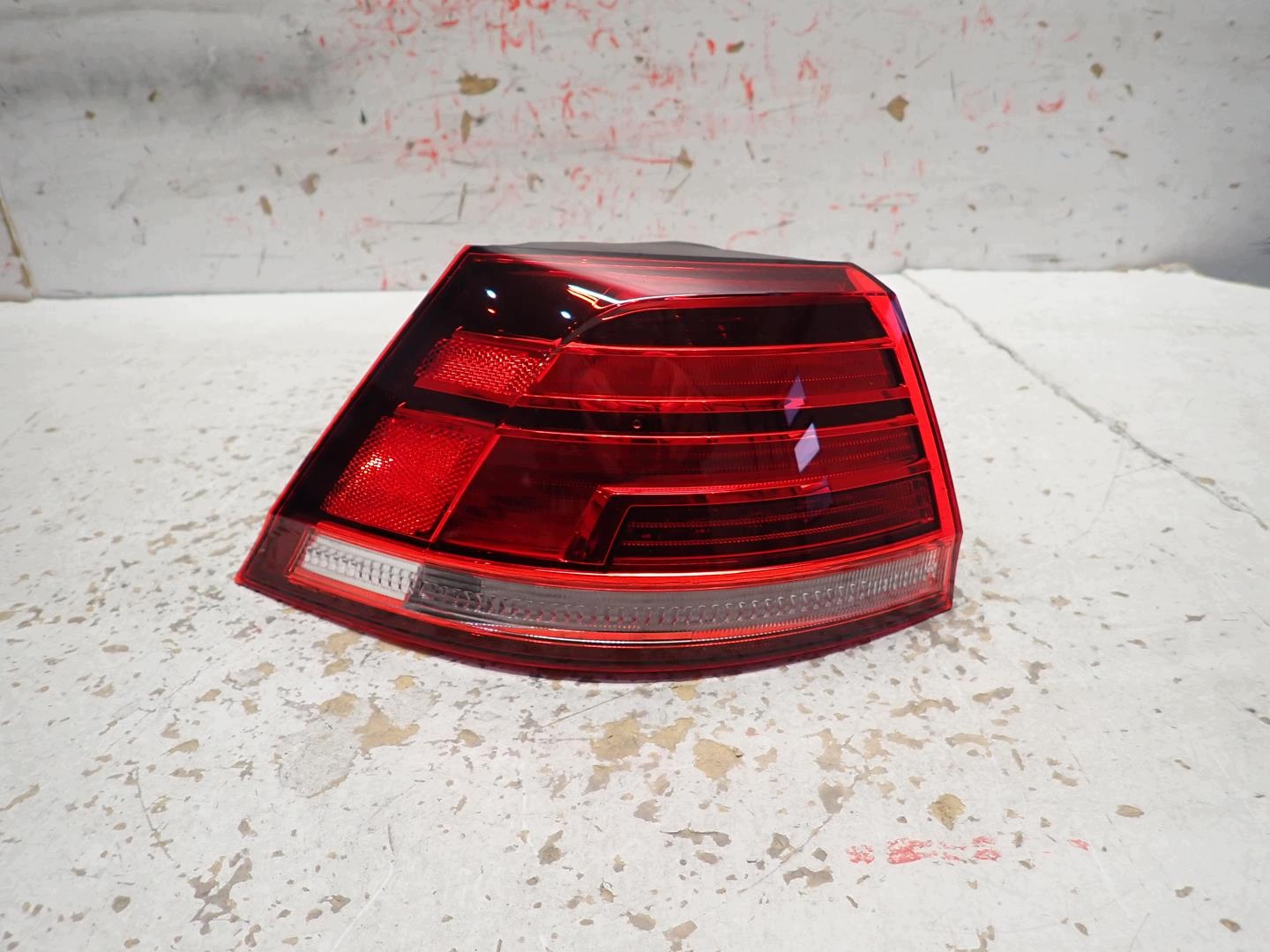 light rear part rear left VW GOLF VII LIFT KOMBI 2017- 5G9945095E