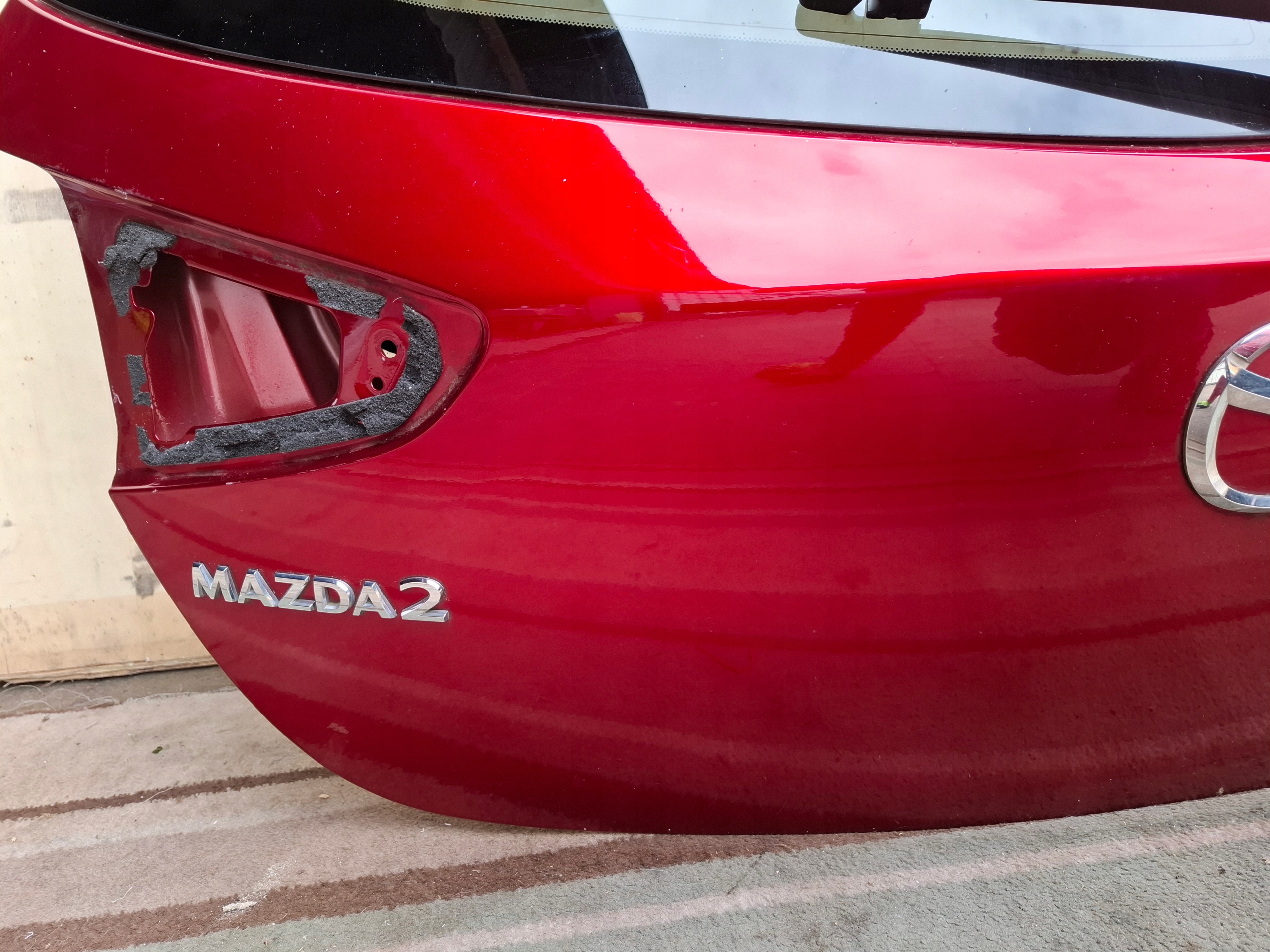 heckklappe kofferraumdeckel MAZDA 2 rote 22r 5D