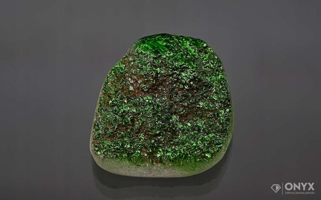 Drůza zelená nepravidelná 28x24,5 mm