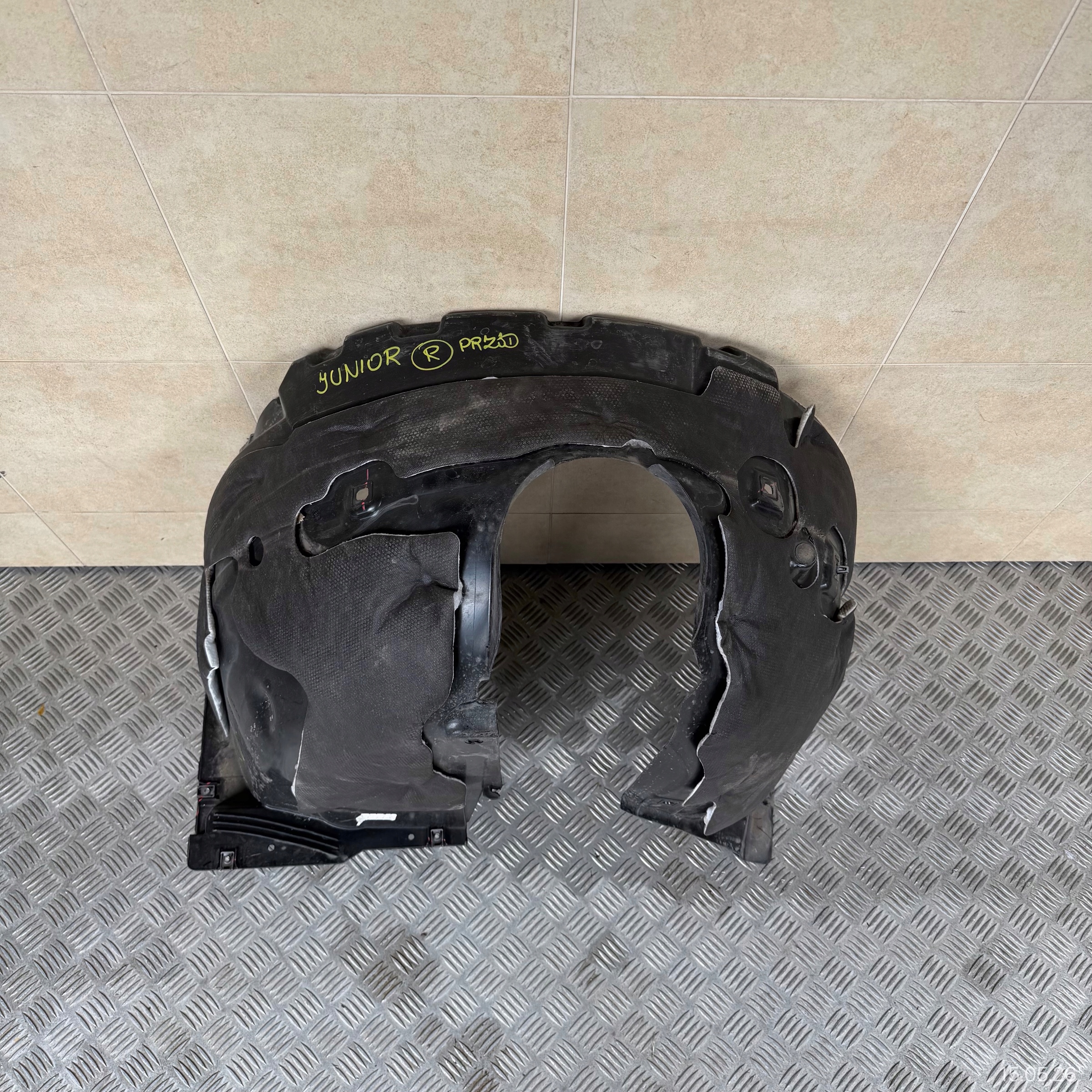 mudguard front right ALFA ROMEO JUNIOR 2025 ROK 52215201