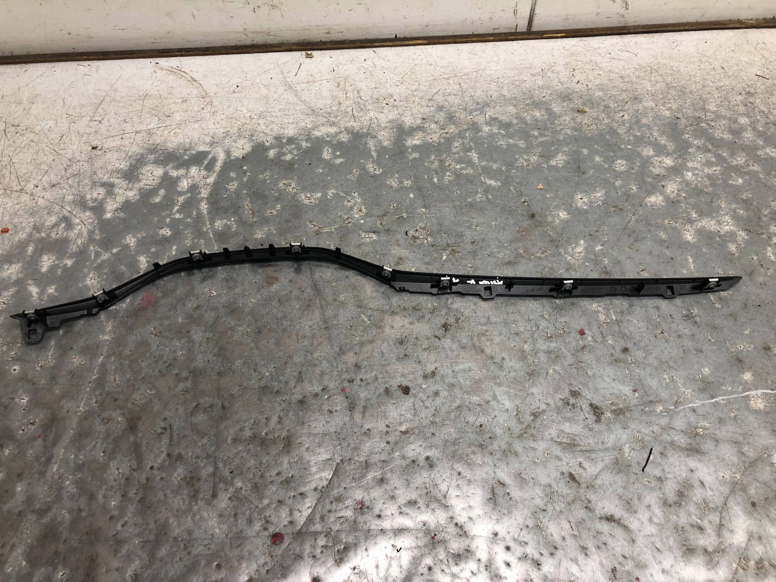 moulage DEKOR console OPEL ASTRA K 13413015