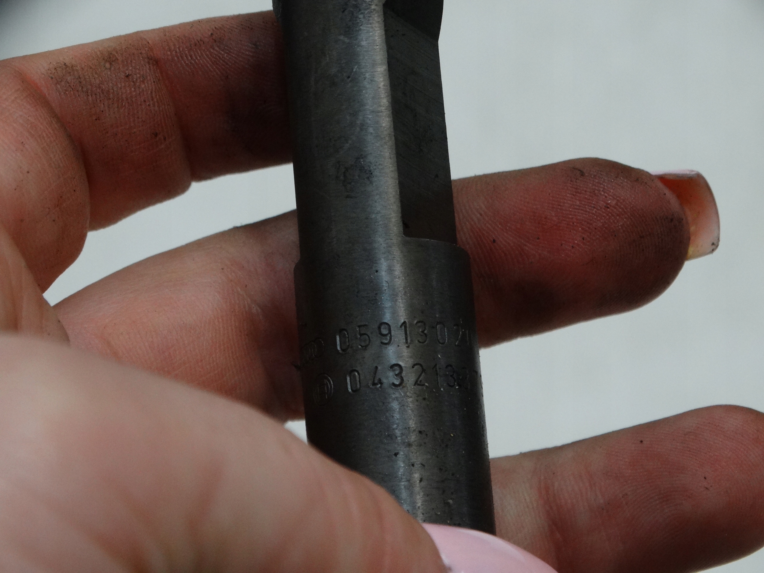 nozzle injector AUDI A4 B6 2.5 TDI 059130201F