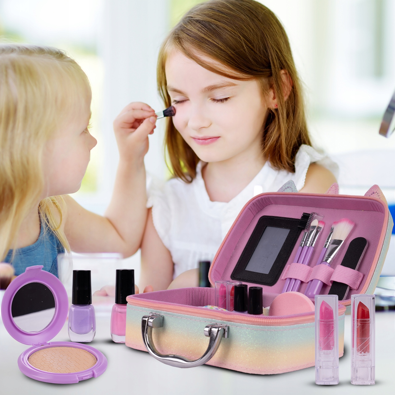 Make-up- und Schmuckset für Kinder in einer Einhorn-Box der Marke MalPlay