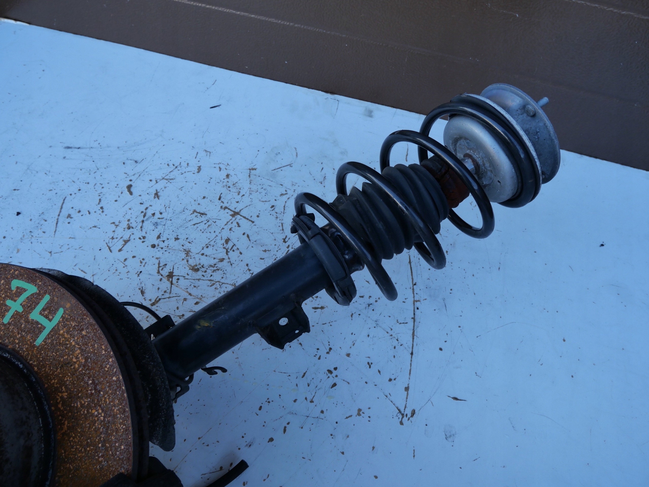 BMW 3 E92 shock absorber MACPERSON swing 824903008021