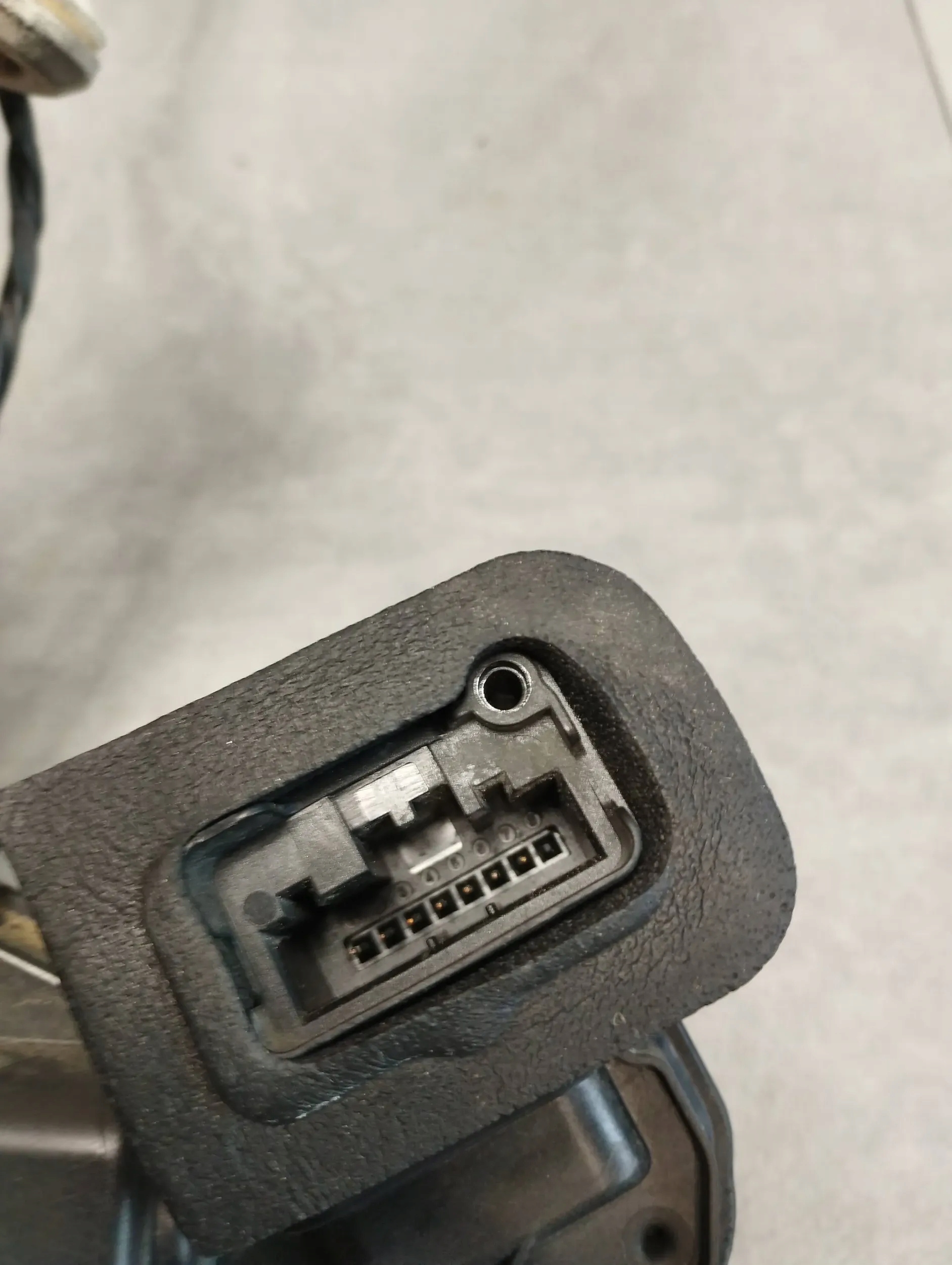 Volkswagen Golf VII 7 lock right front 5K1837016D