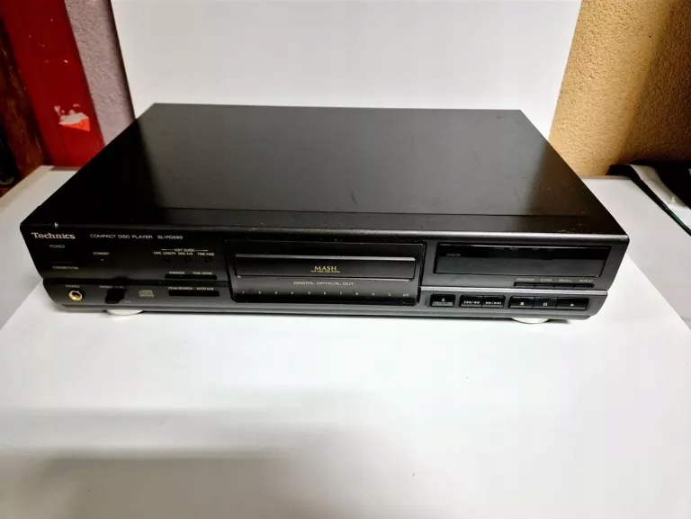 CD-плеер Technics SL-PG590 черный