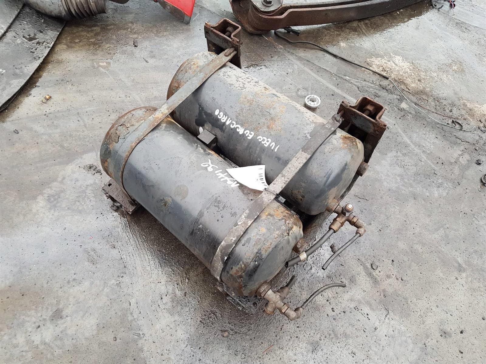 ПОВІТРЯНИЙ БАК 504047697 EUROCARGO ML 120E21