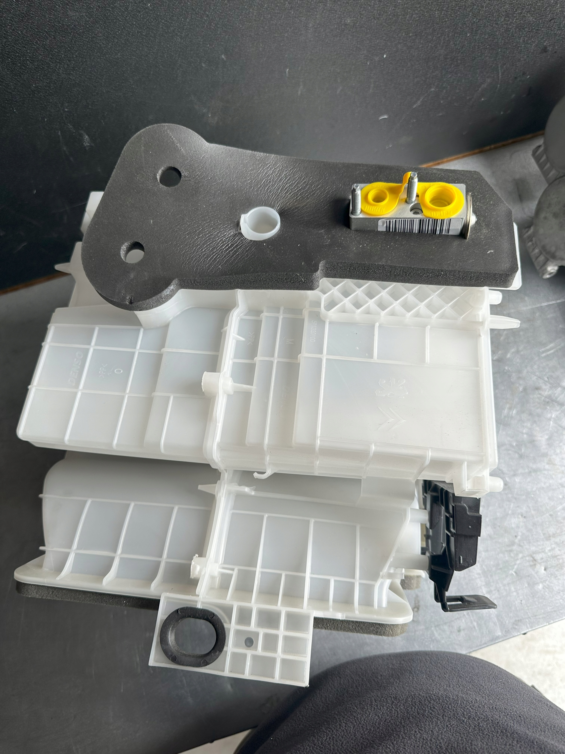 корпус нагреватель CITROEN C4 PICASSO II / 1609707580