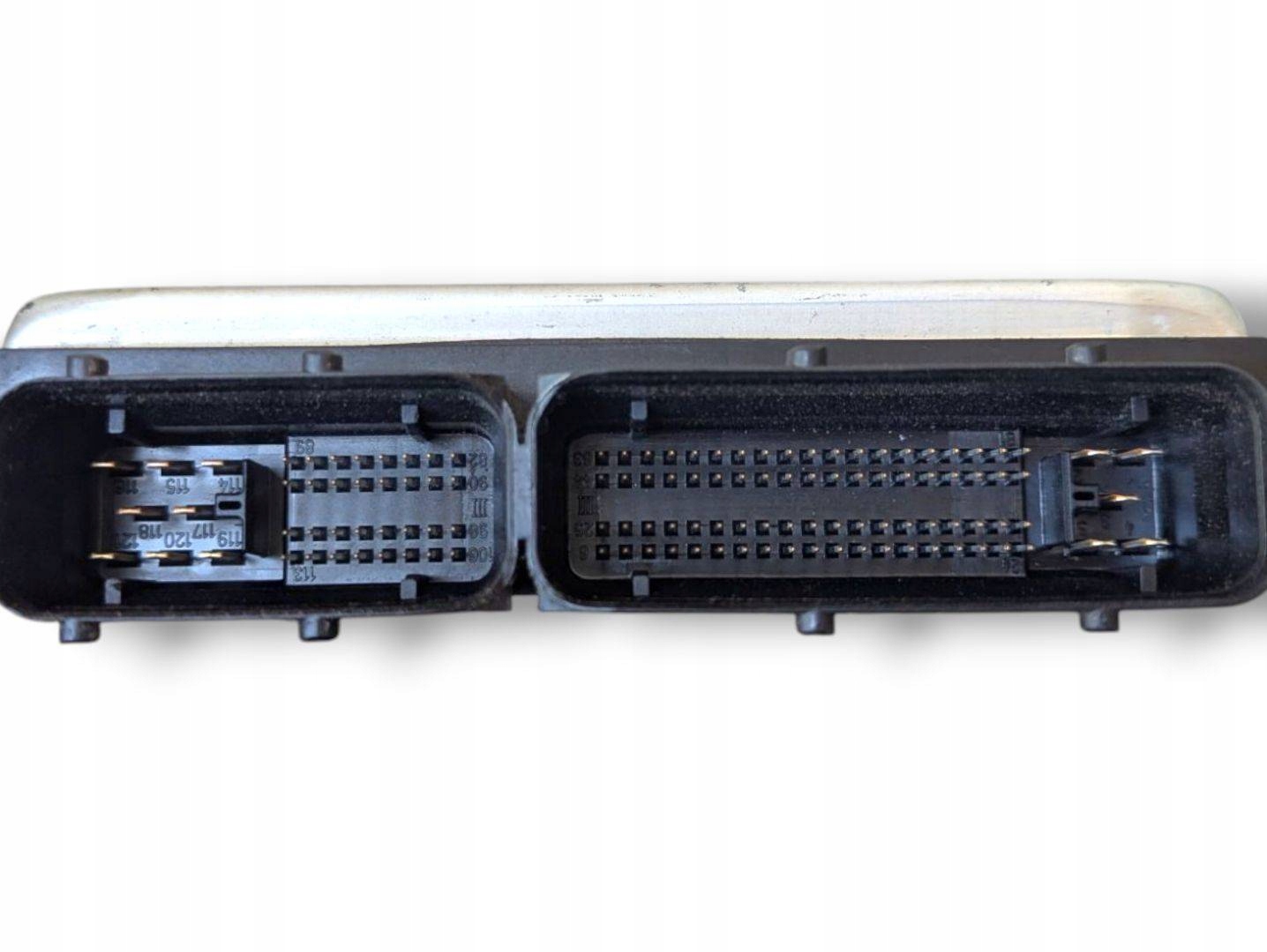 control unit of the engine Skoda Fabia 2 5J 2008 045906019CD