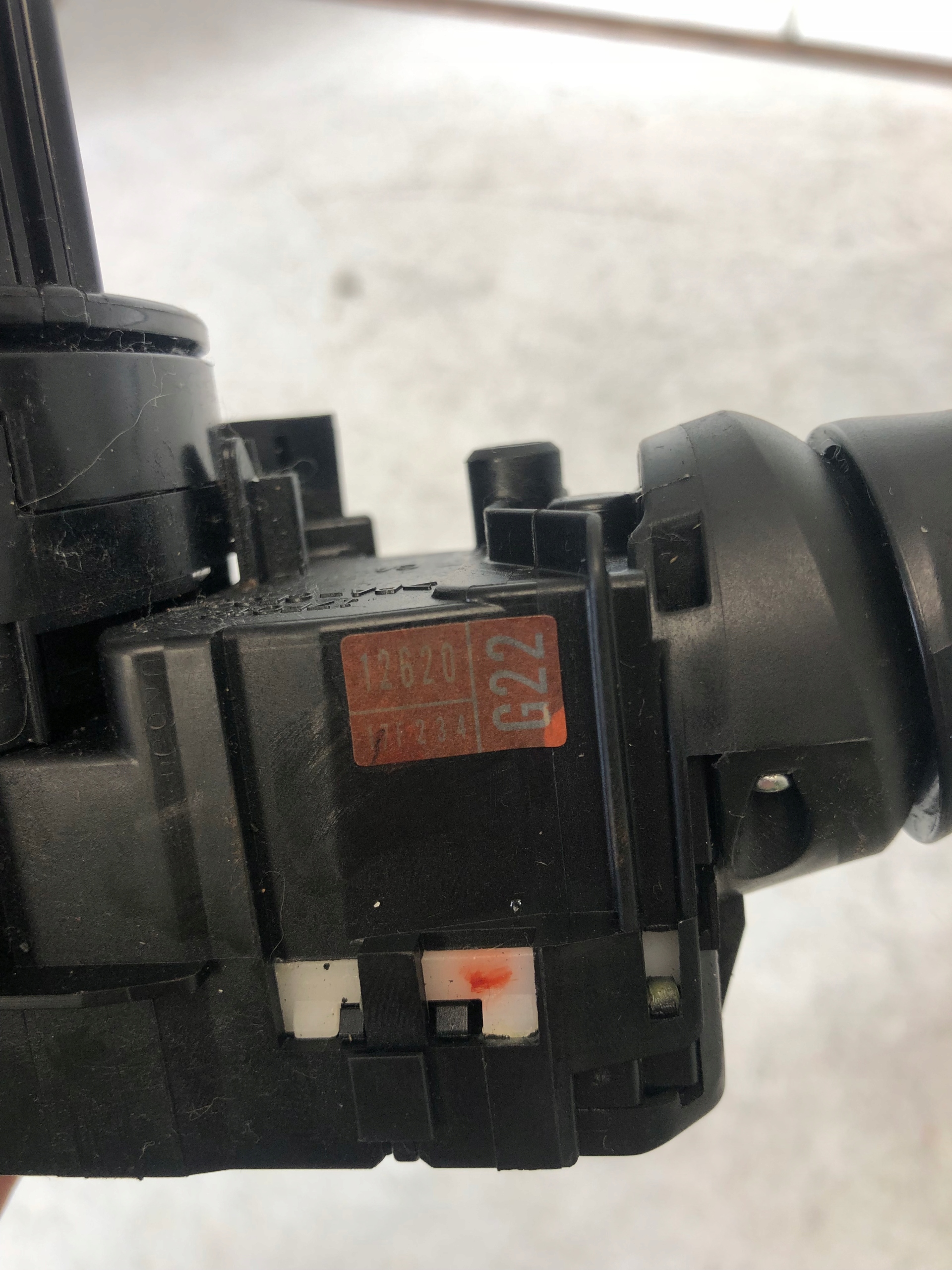 steering wheel levers and controls ring TOYOTA AURIS and