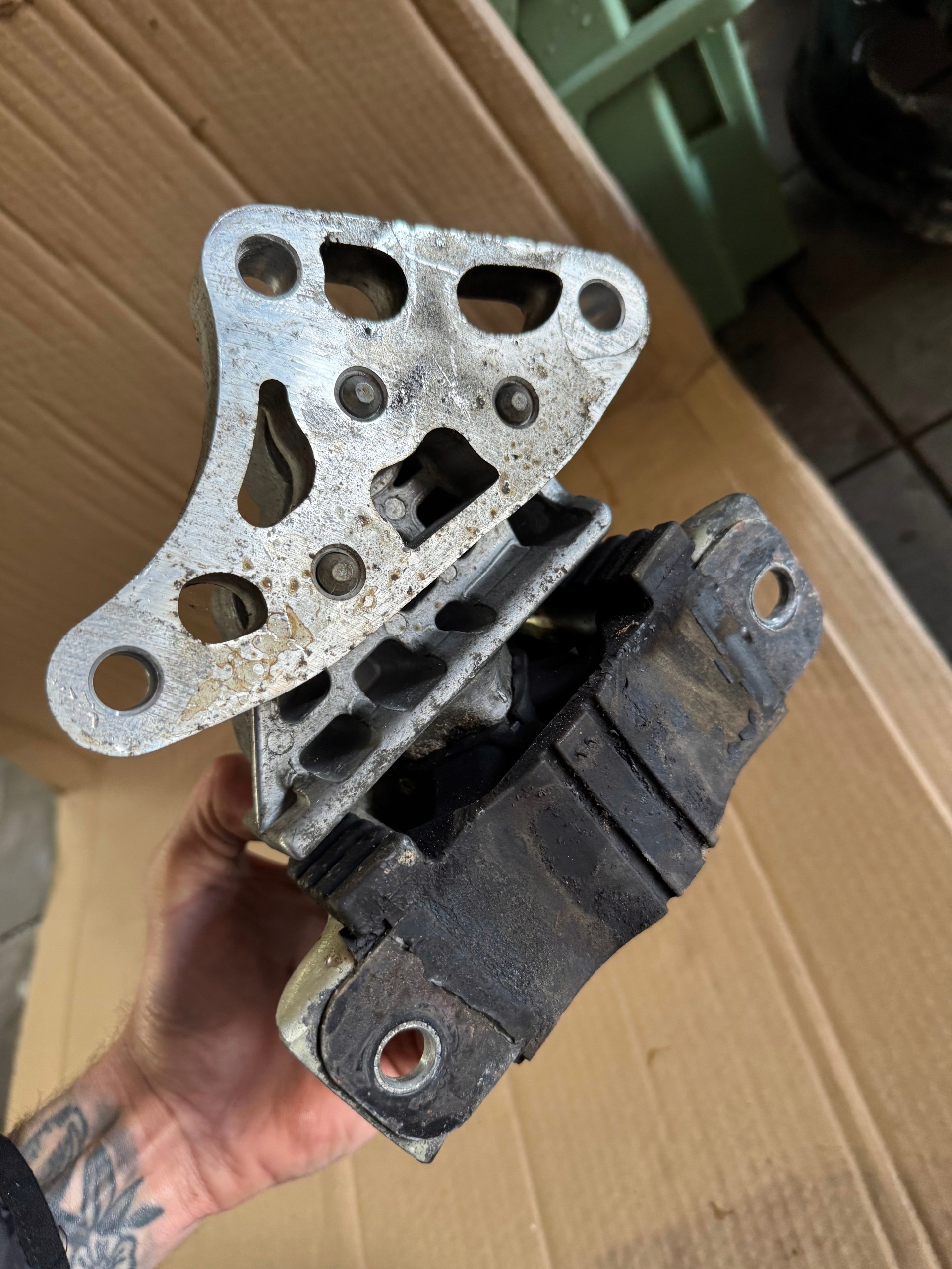 holder engine mount 518927230 FIAT DOBLO II COMBO D 1.4 16V 10
