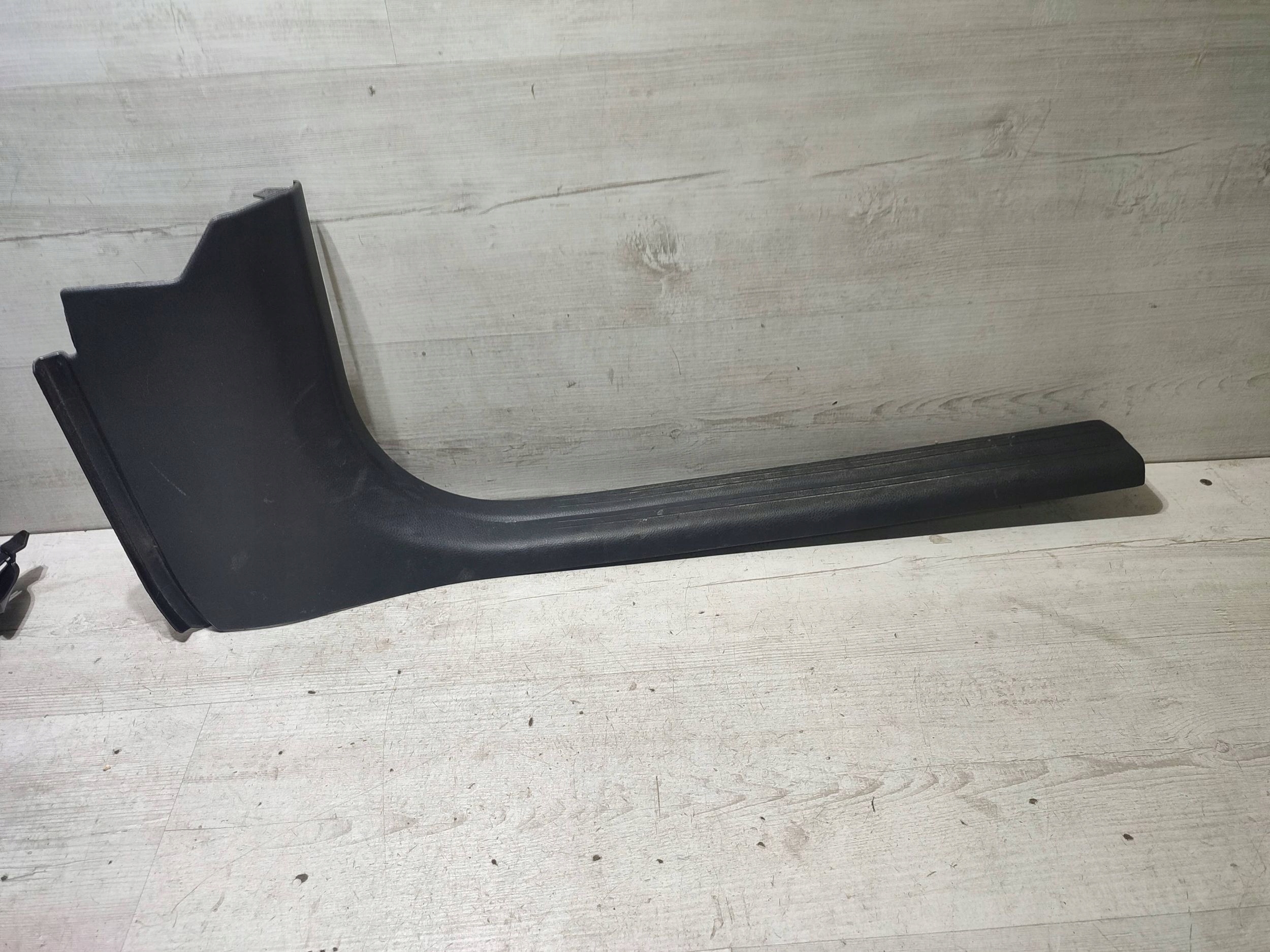 Mercedes-Benz GLA W156 2015 front right moulding threshold front