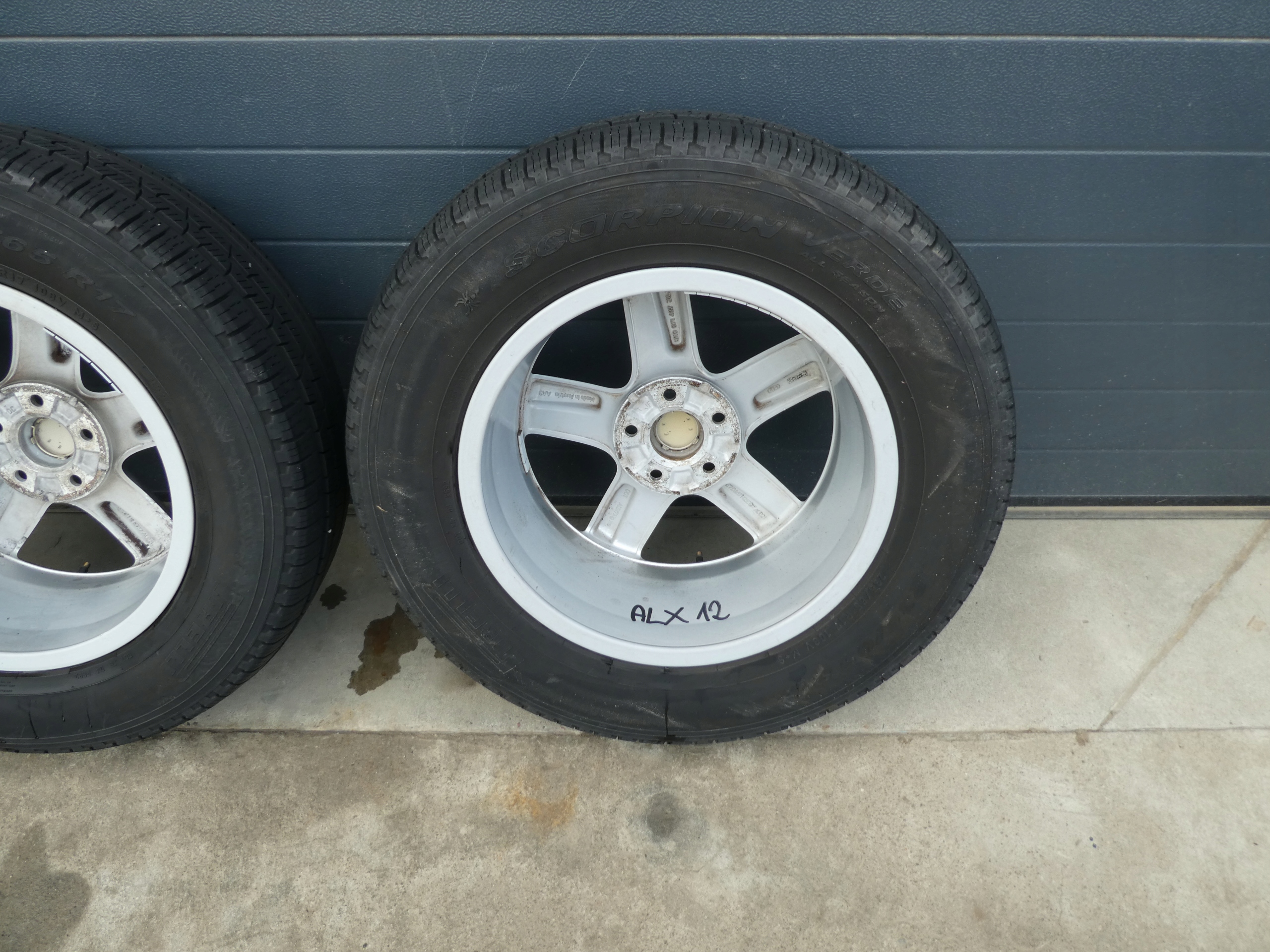 4X wheels discs tyres AUDI 8R0071497 2017R