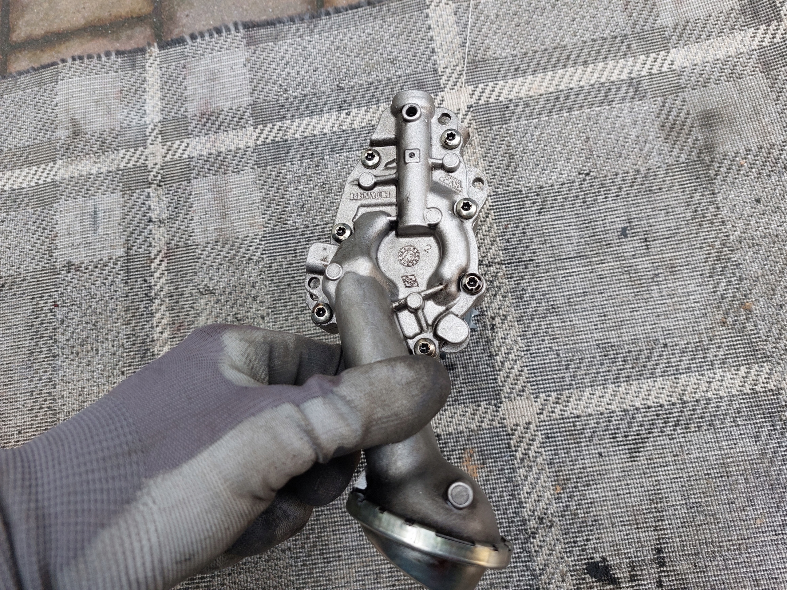 Ölpumpe RENAULT NISSAN 1,5 DCI 14r