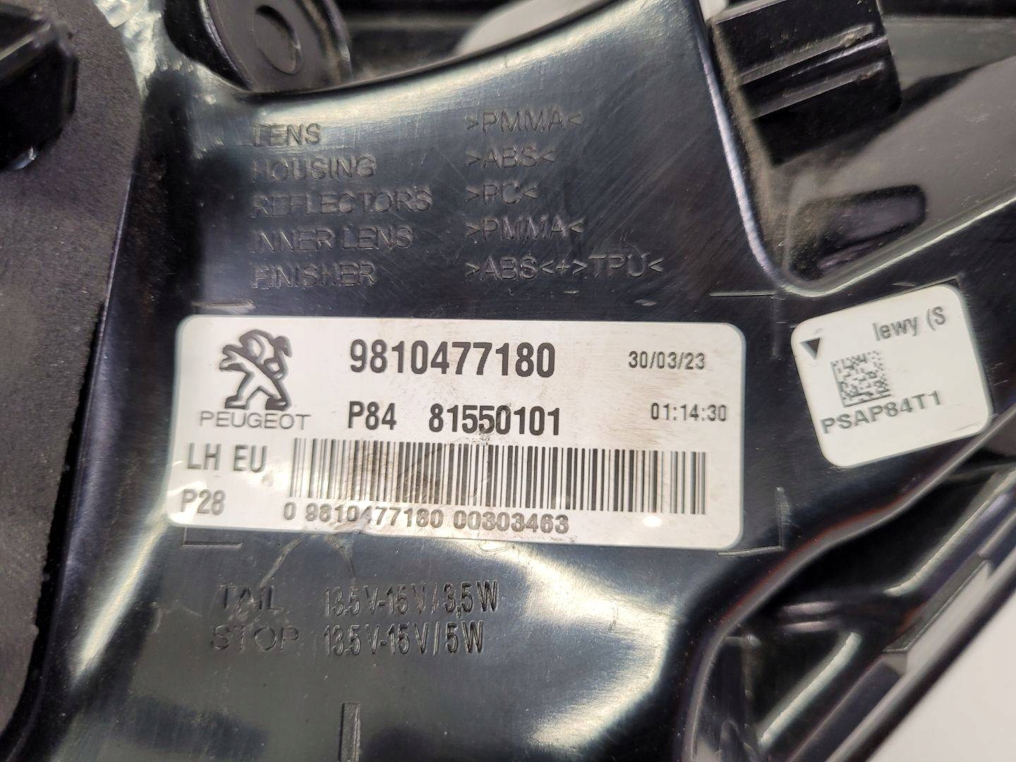 light rear left side Peugeot 3008 2 2019 9810477180