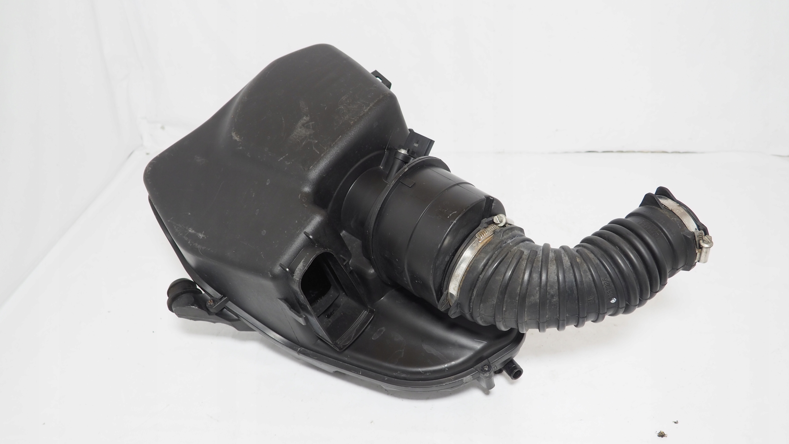 Opel Astra V K Gehäuse filter luft 42627430