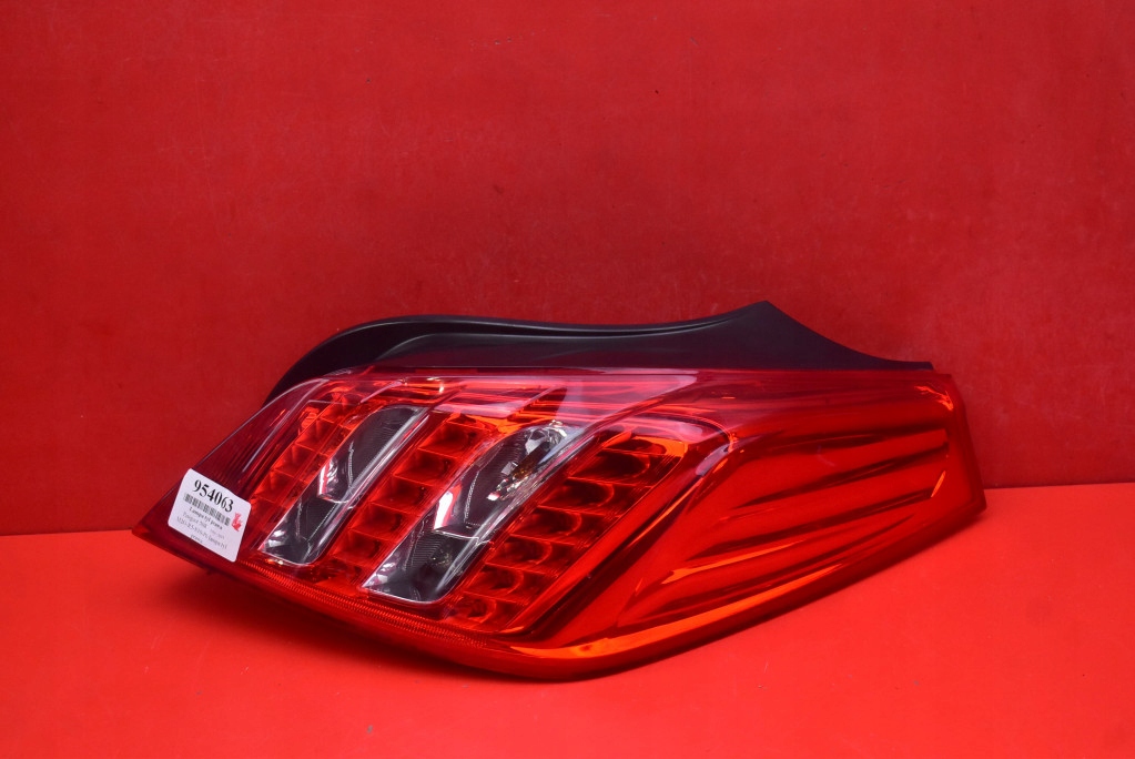 LAMPA PRAWA TYŁ TYLNA 9686293680A PEUGEOT 508 1 I SEDAN 10-14