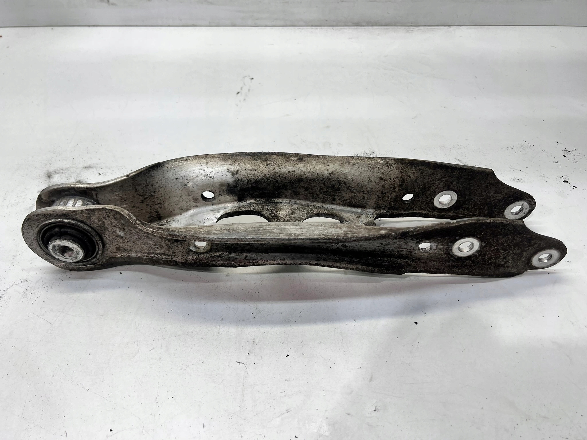 Querlenker Spurstange links rechts heck AUDI A4 B9 8W0505311E