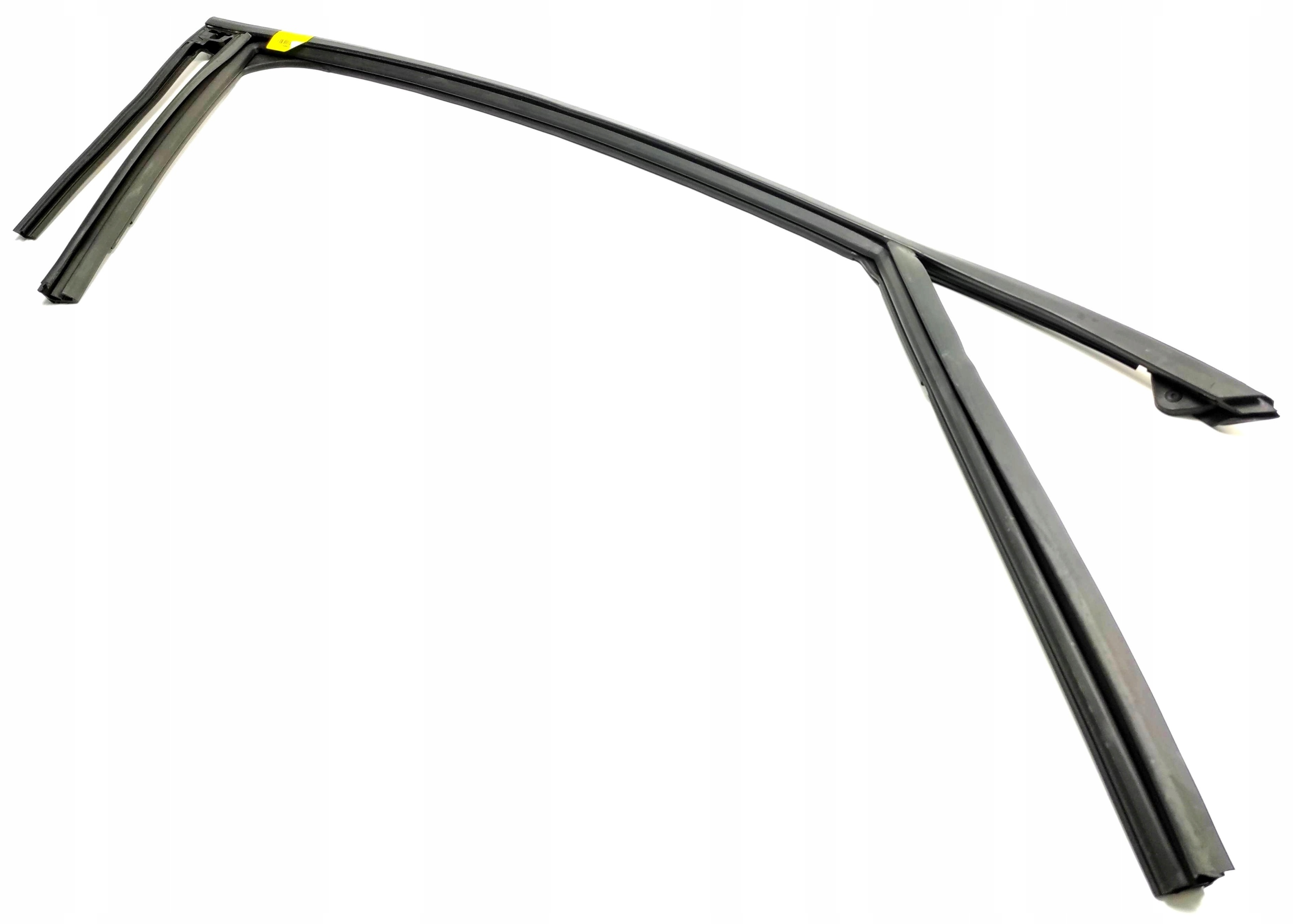 LV4B-S21510-C - ASO УПЛОТНЕНИЕ СТЕКЛА ПЕРЕДНЯЯ ПРАВАЯ FORD KUGA MK3