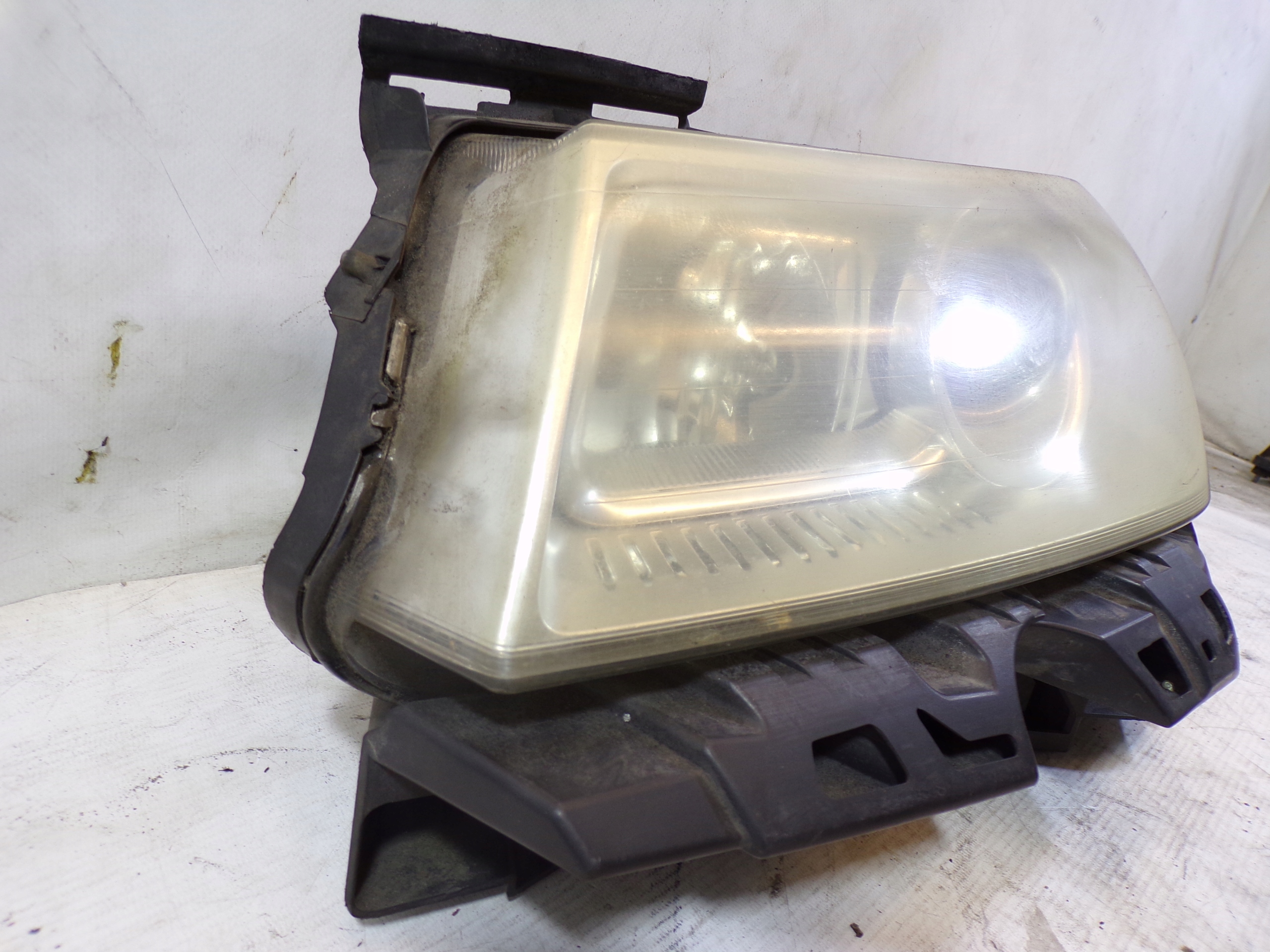 light front front left RENAULT MEGANE 2 II LIFT (3) (K1)
