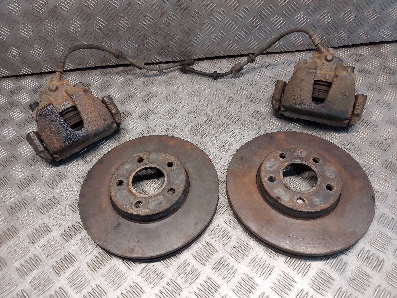 kotuče brzdové předek + plotýnky + třmeny VOLVO C30 a