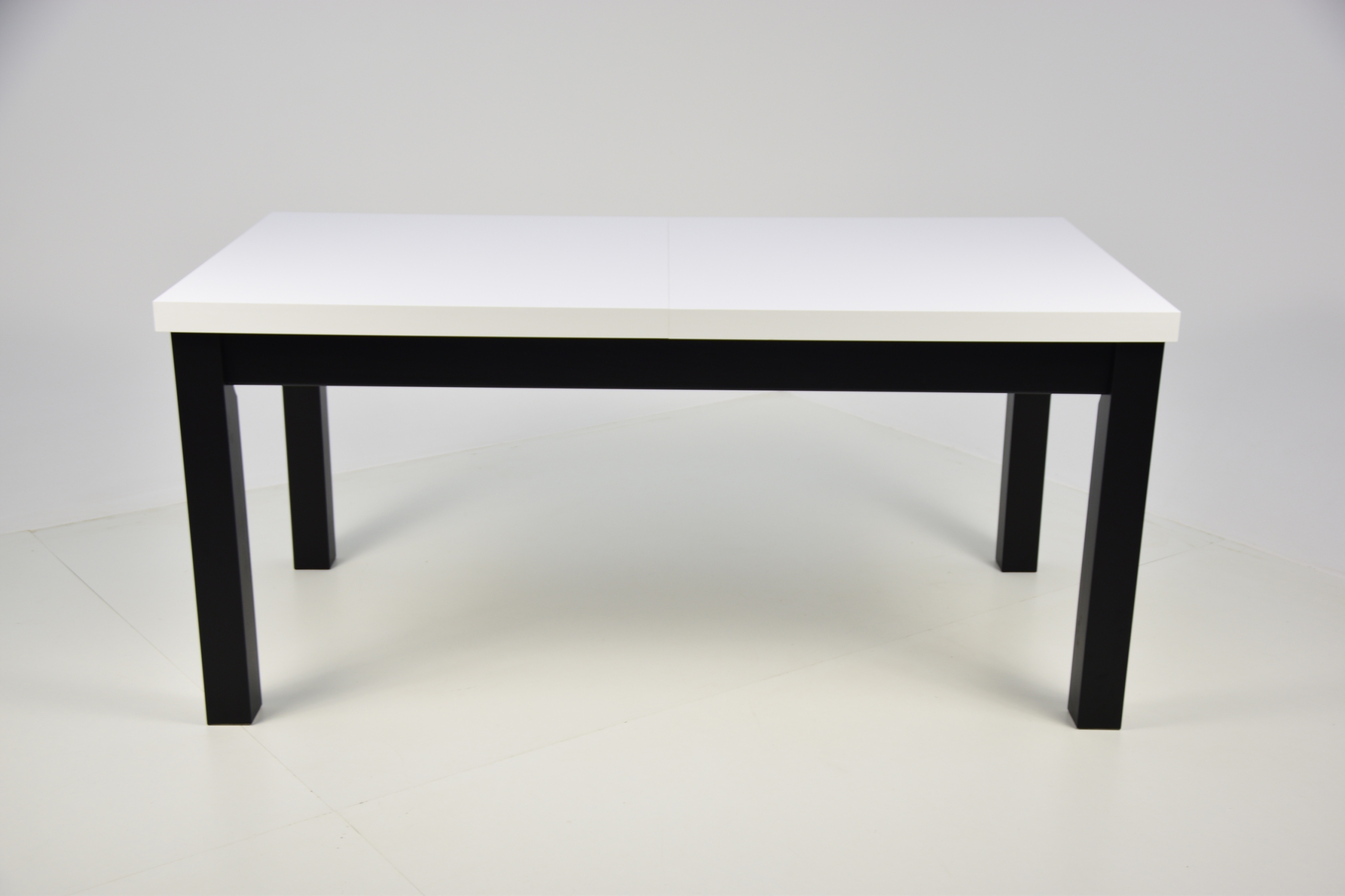 Prosty Stół rozkładany do 2,5m + 6 krzeseł Liczba krzeseł w zestawie 6