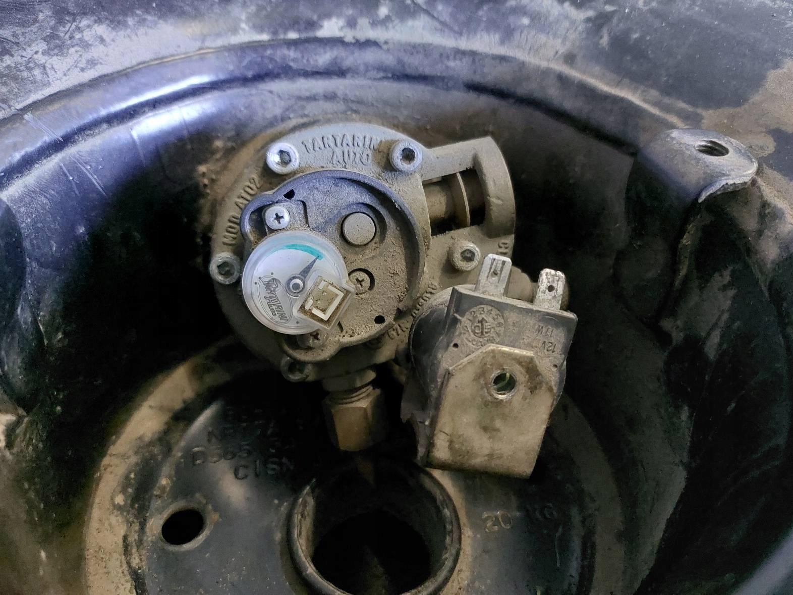 BUTLA GAZOWA LPG 34L 2025R W KOŁO PAPIER + ZAWÓR Typ silnika Benzyna