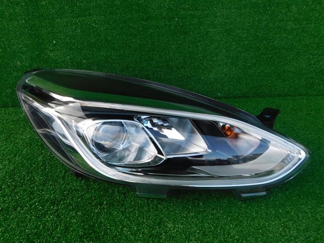 FORD FIESTA MK8 VIII FULL LED 17- reflektor right