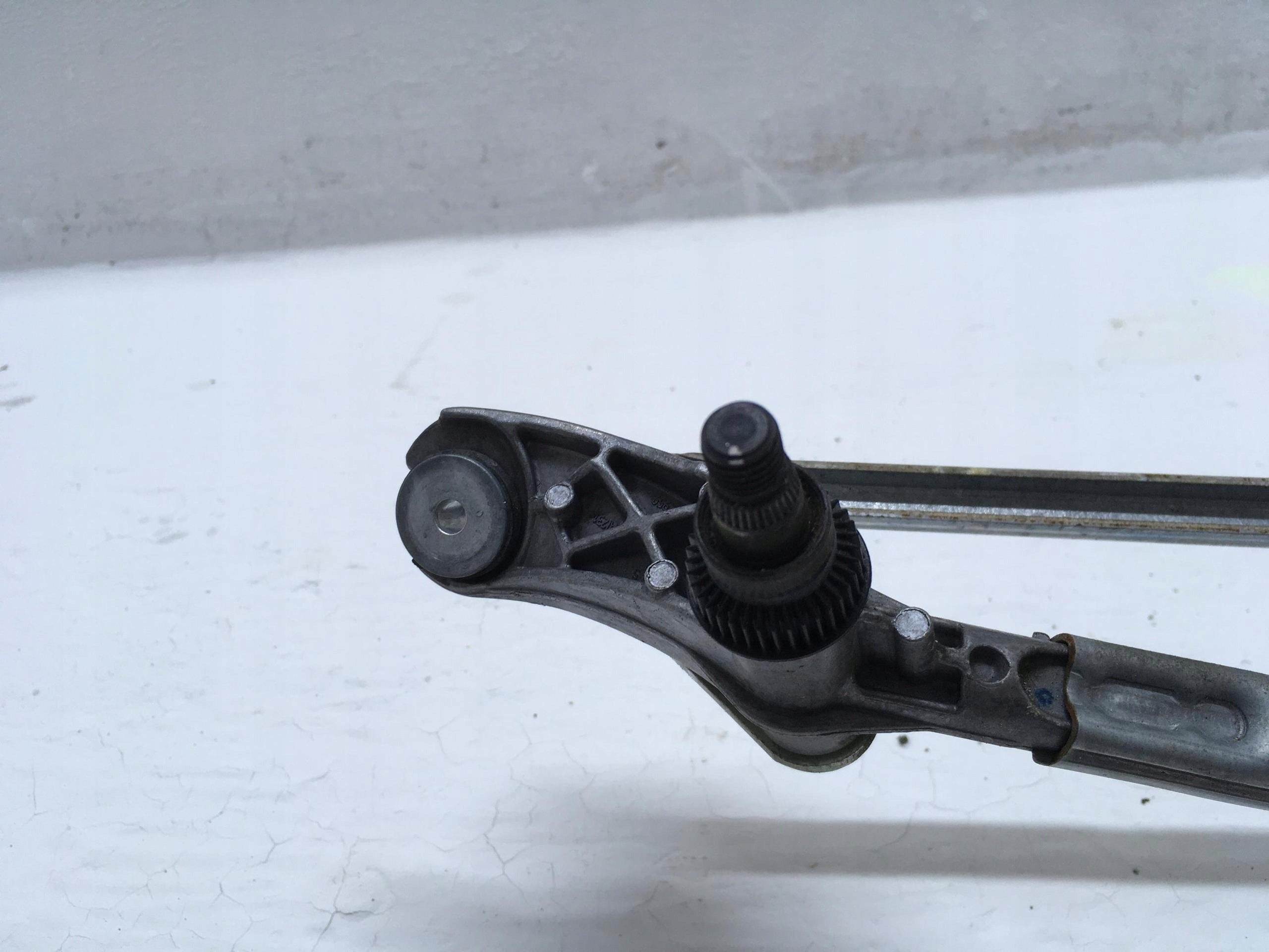 wiper mechanism front BMW SERIA 3 E90 E91 EU