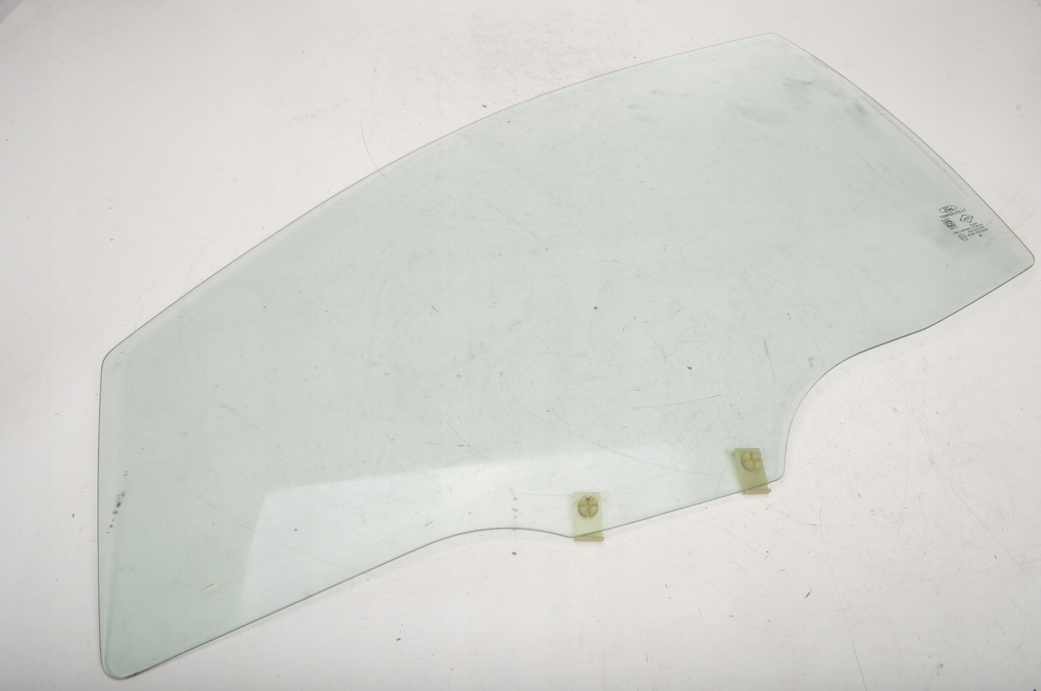 FORD KA III PLUS ПЕРЕДНЄ ЛІВЕ СКЛО 18R