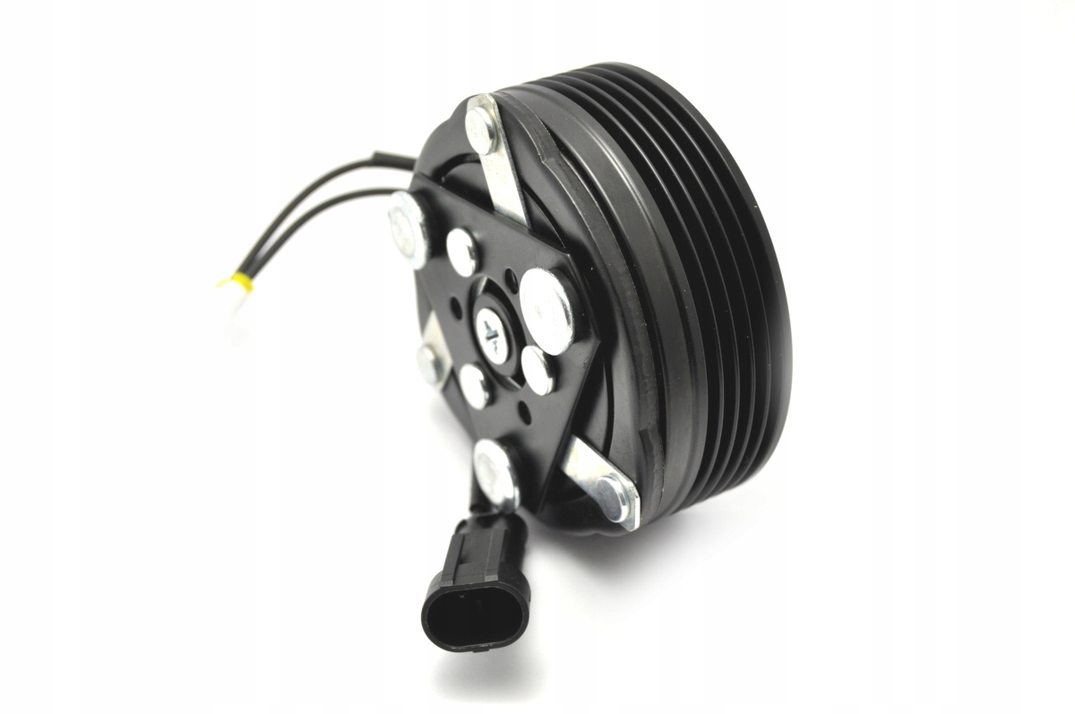 Зчеплення кондиціонера Mitsubishi Colt MR7813A138