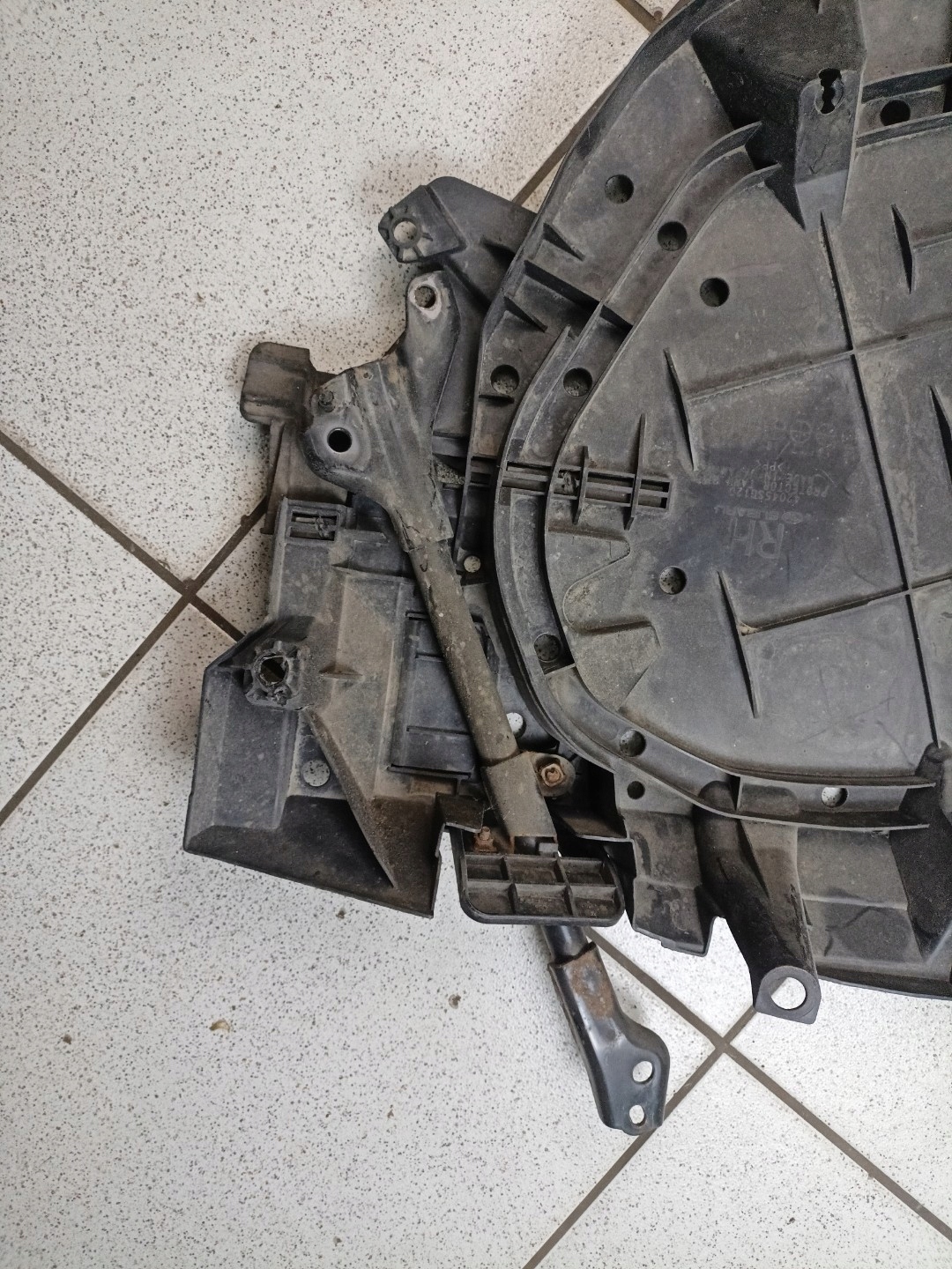 cover chassis right side Subaru Forester 4 2nd facelift 2018 42045SG120