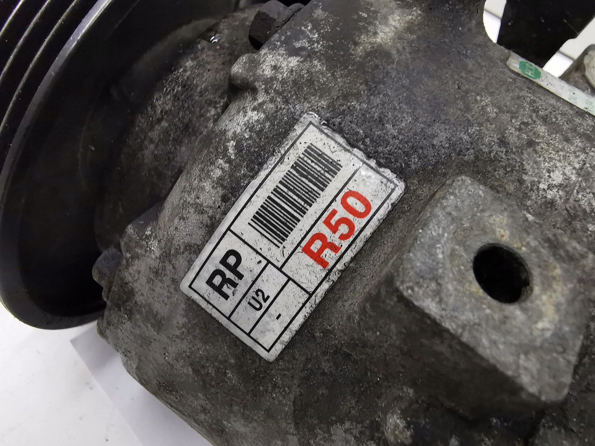 compressor of the air conditioning compressor; KIA CARENS IV 1.7 CRDI PNBCA09