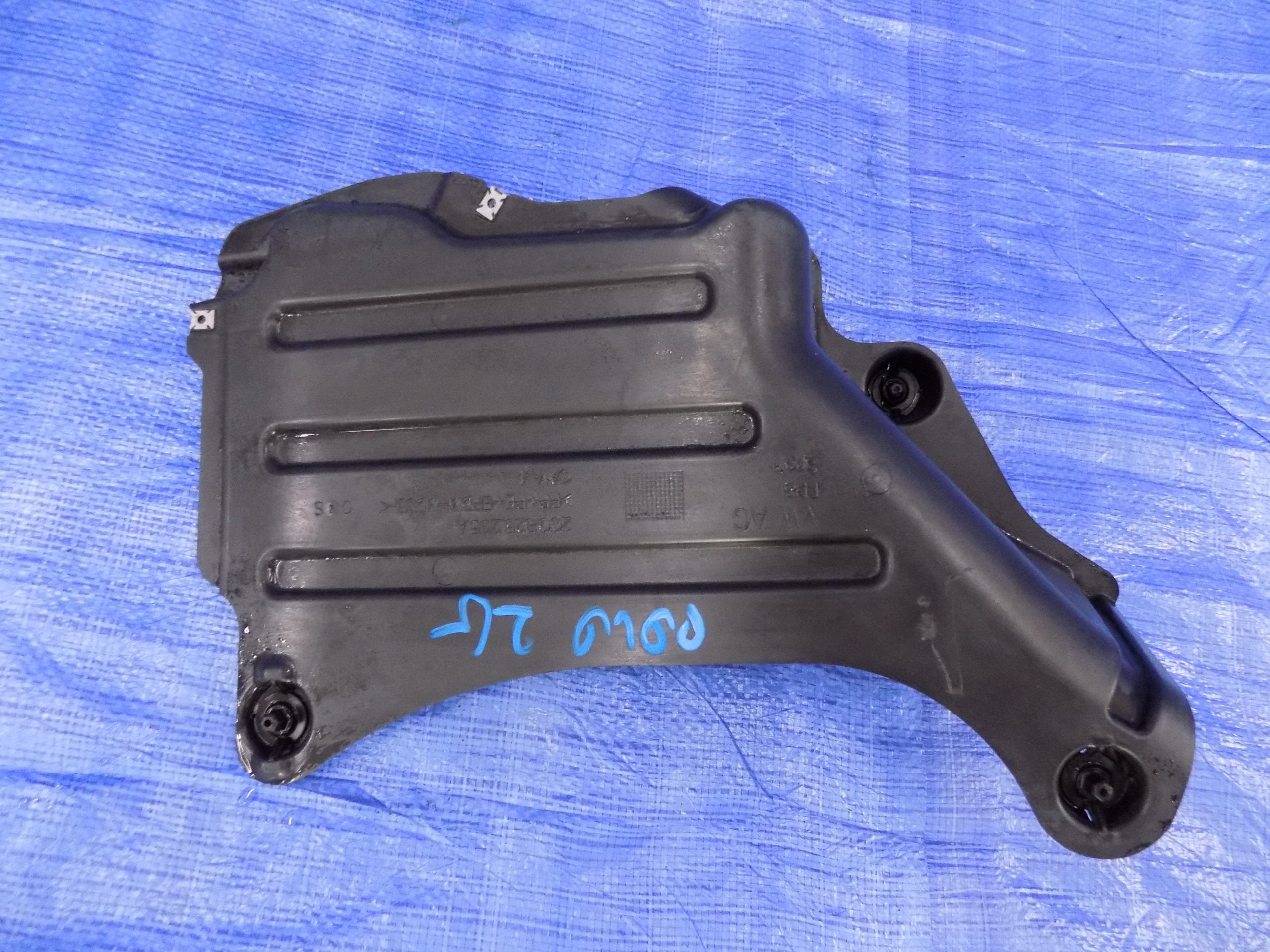 OSŁONA PŁYTA PODWOZIA VW POLO 2G 17R