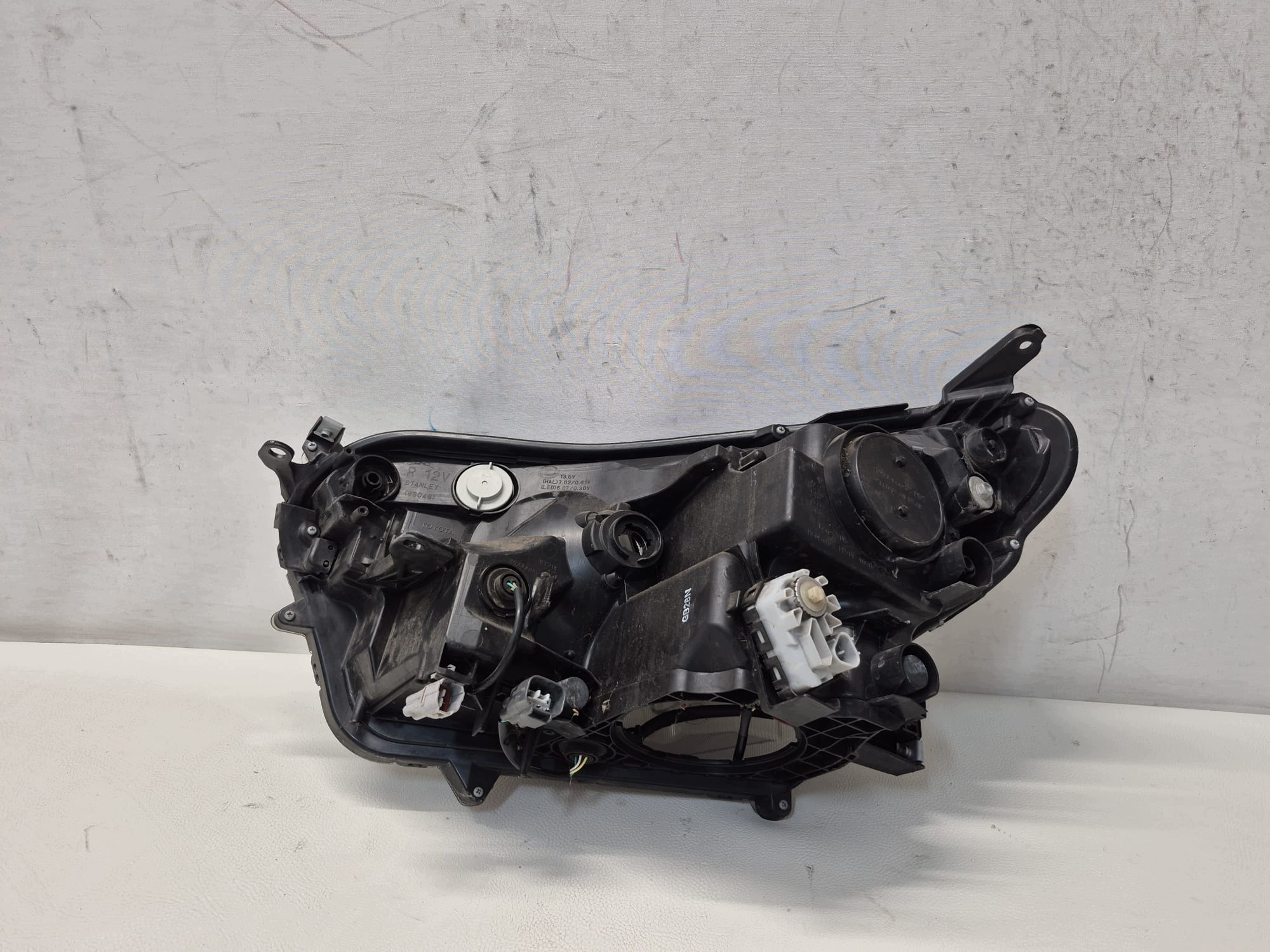 TOYOTA RAV4 IV LIFT 15- light right front front FULL LED 81145-42680