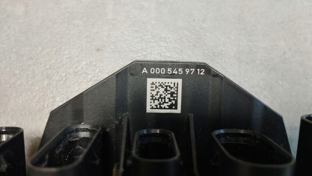 Mercedes-Benz E W213 verteiler PRADU A0005459712