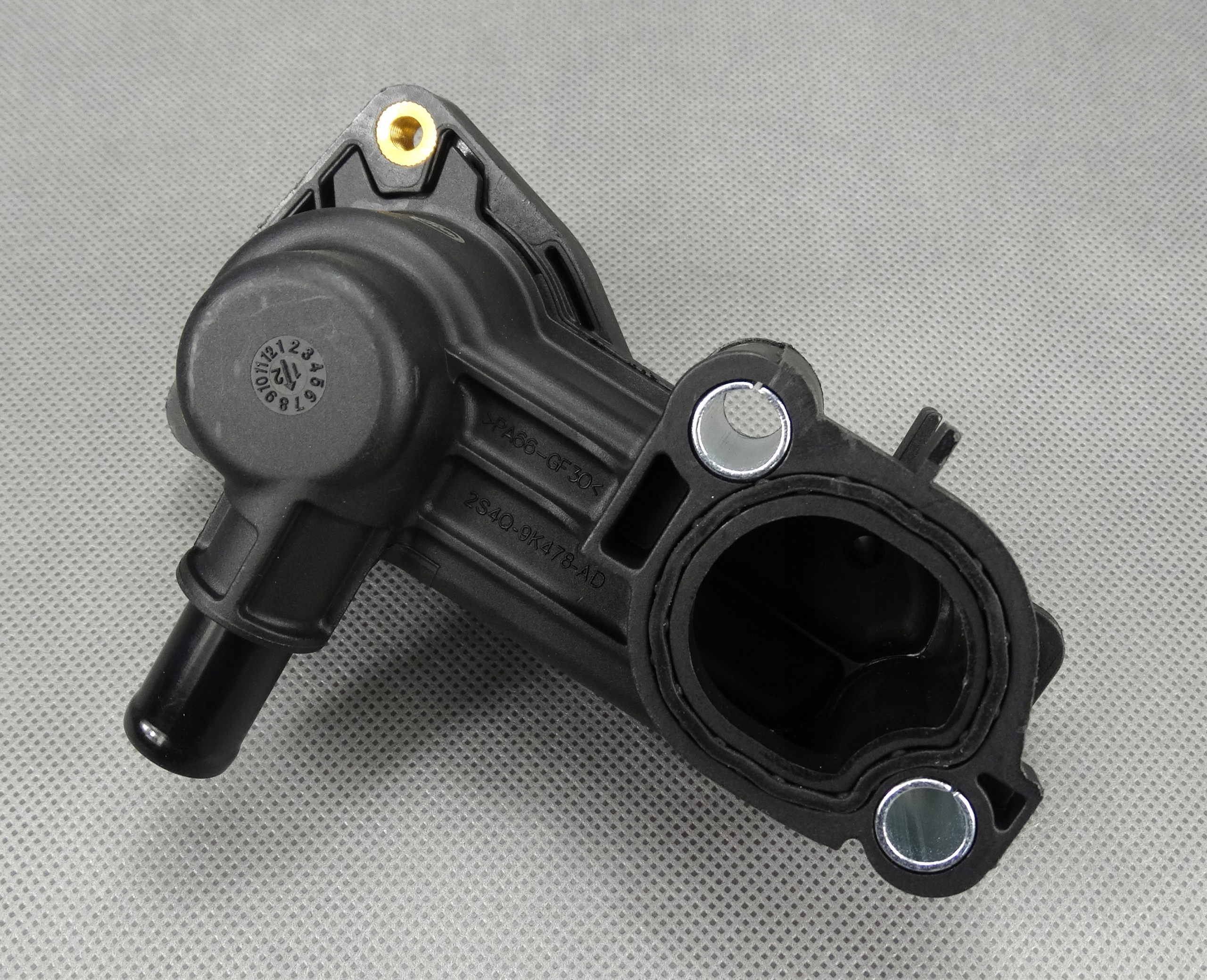 TERMOSTAT OBUDOWA FORD FOCUS CONNECT C-MAX MONDEO Numer katalogowy części 30-126-004