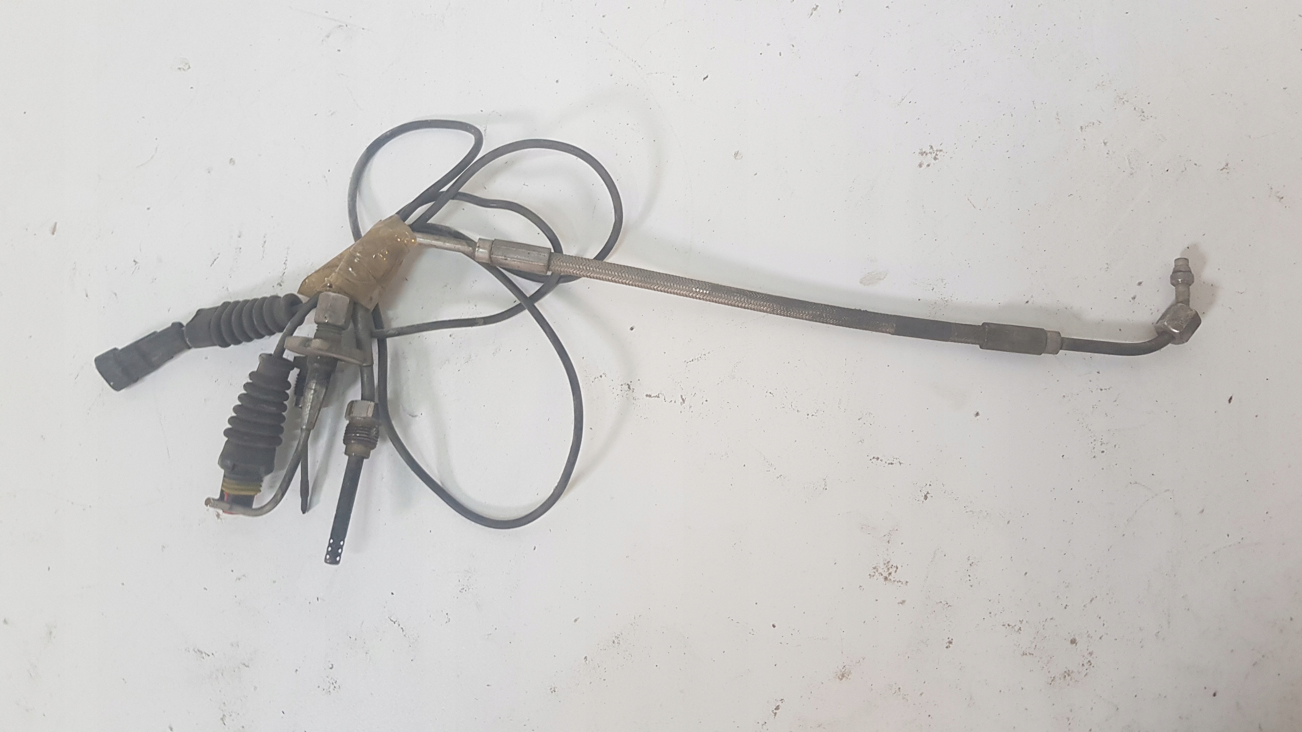 КАБЕЛЬ ТРУБКА ДОЗАТОР ADBLUE DAF XF 105