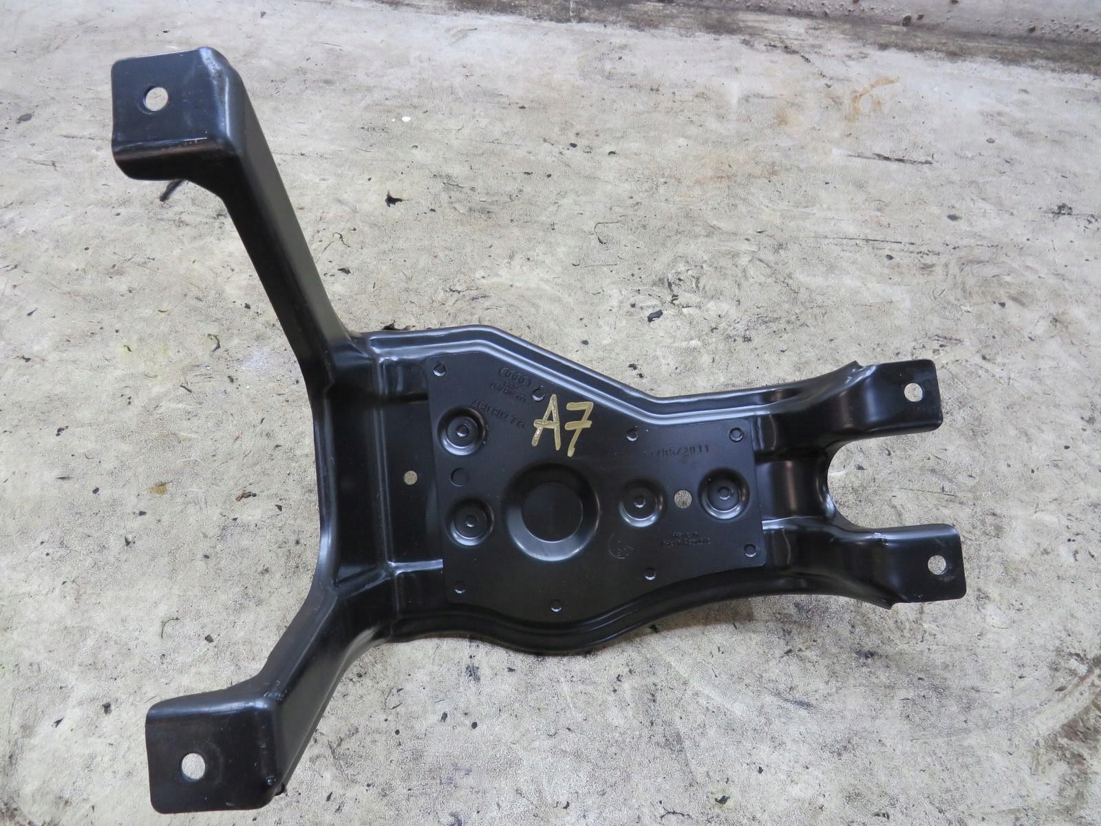 UCHWYT KOŁA ZAPASOWEGO AUDI 4G0802715