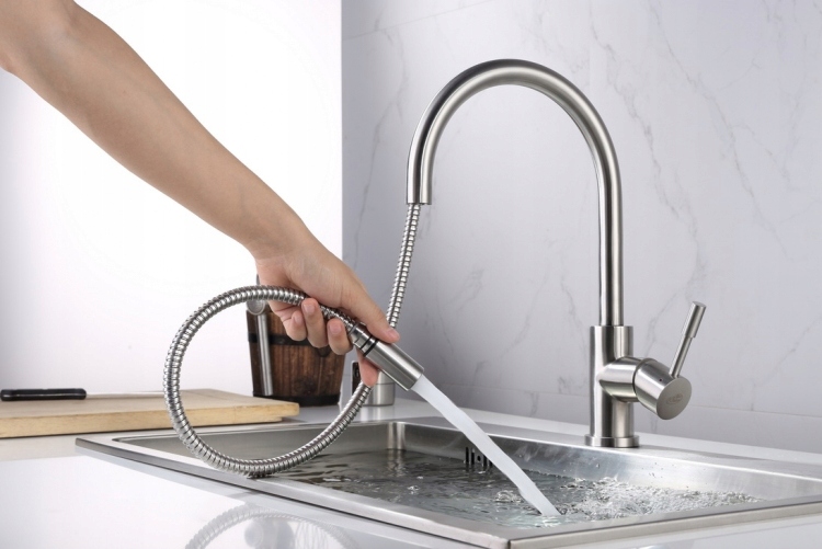 

Bateria Kuchenna Z Wyciąganą Wylewką Stal Inox