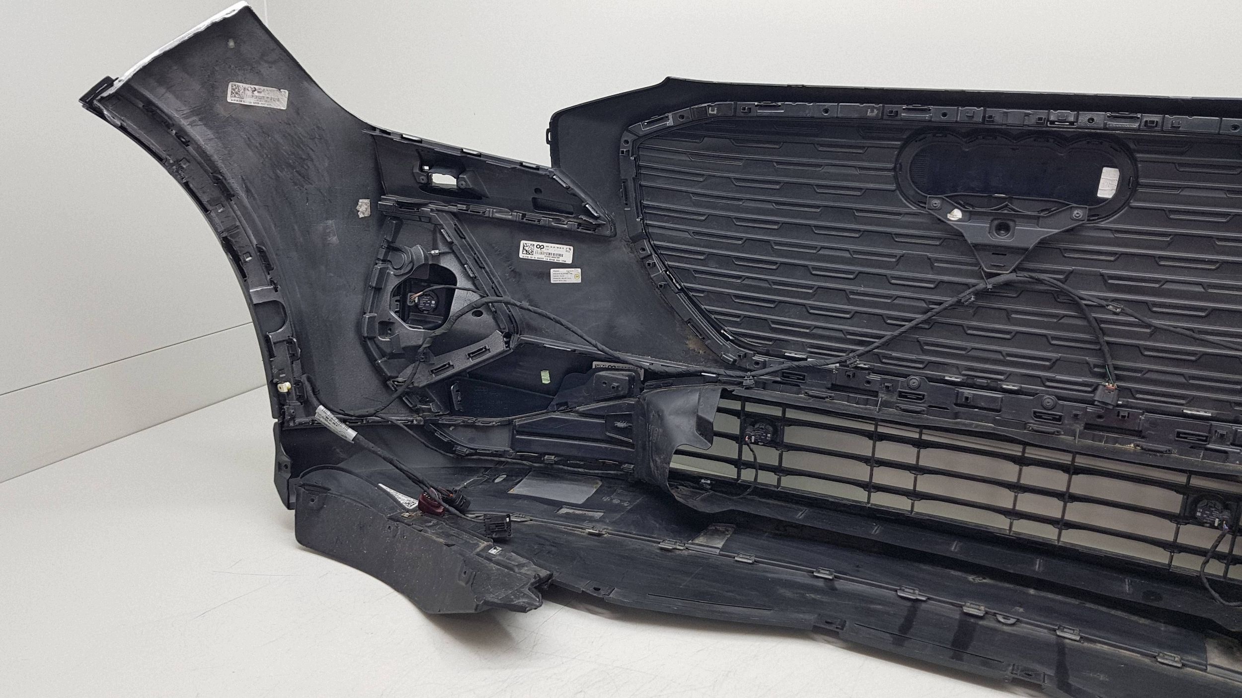 AUDI Q4 E-TRON s-line 2021 - bumper front 89A.807.725.A
