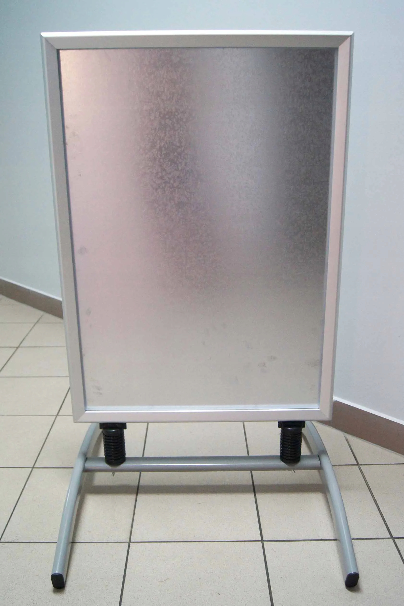 Potykacz Spring A1 EAN (GTIN) 5907451662205