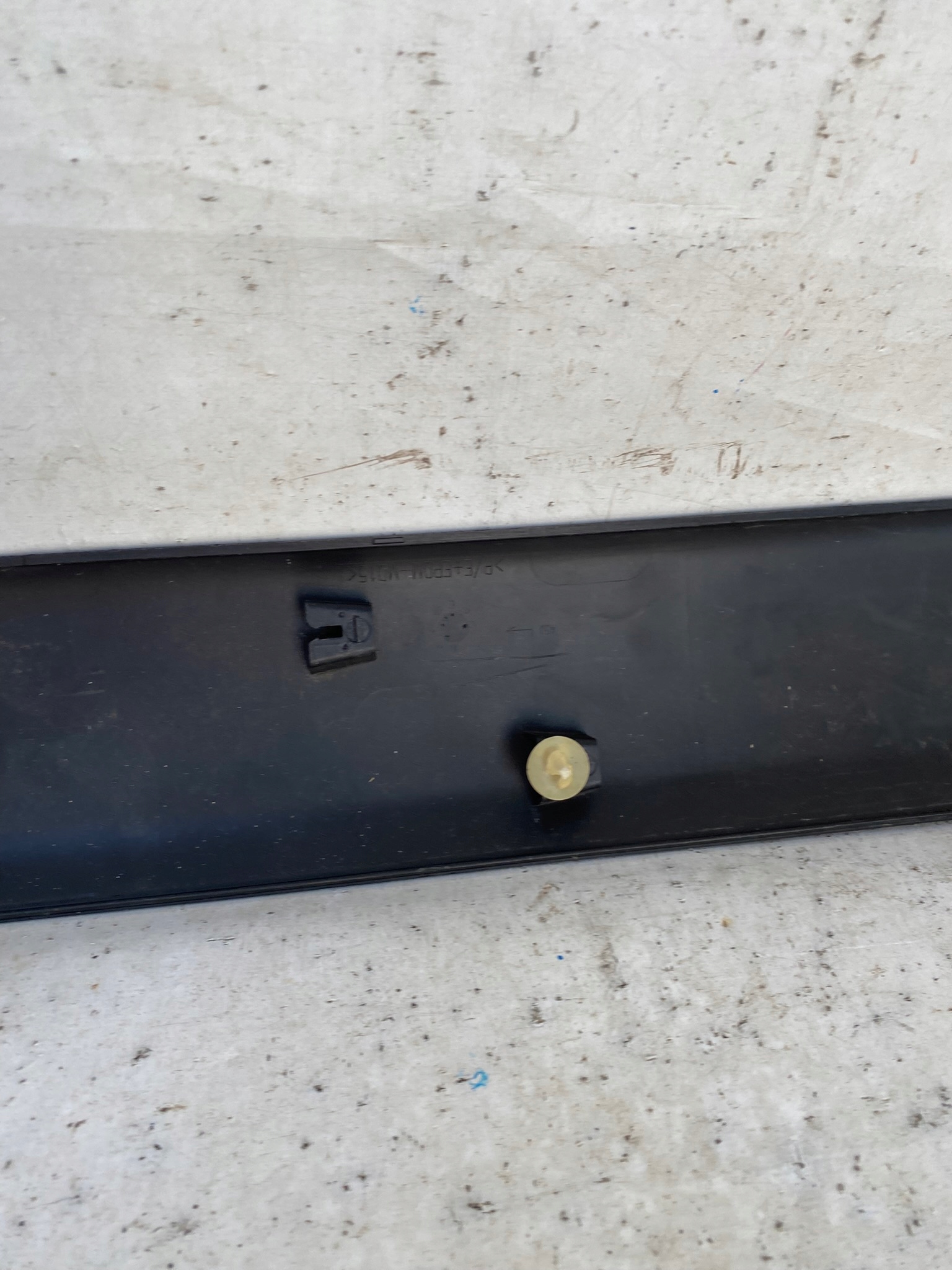 CITROEN C3 PICASSO 08- moulding door left front 9681743180
