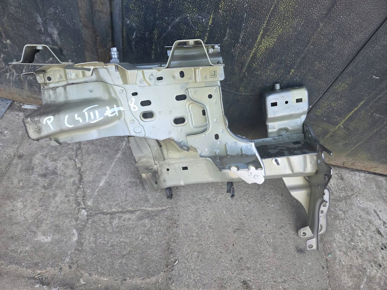 quarter quarter right front CITROEN C4 III EVL EVLC