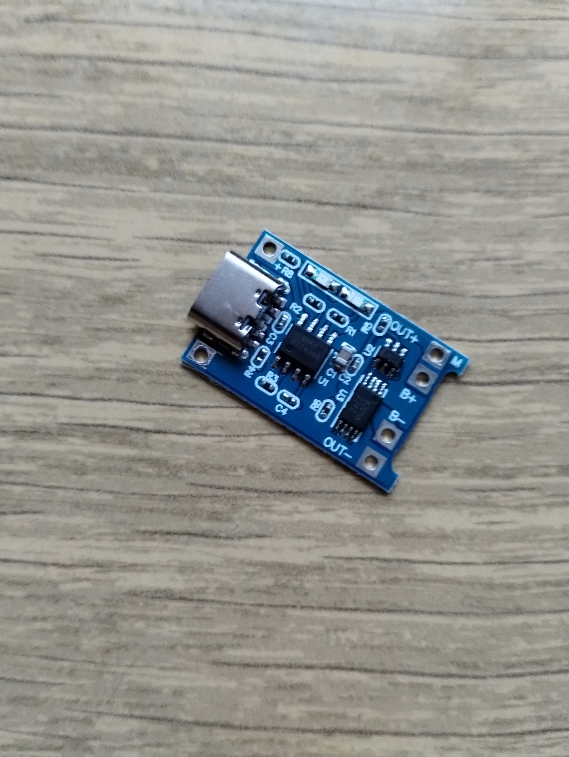 Ładowarka akumulatorów LI-ION TP4056 5V 1A USB-C Producent chn