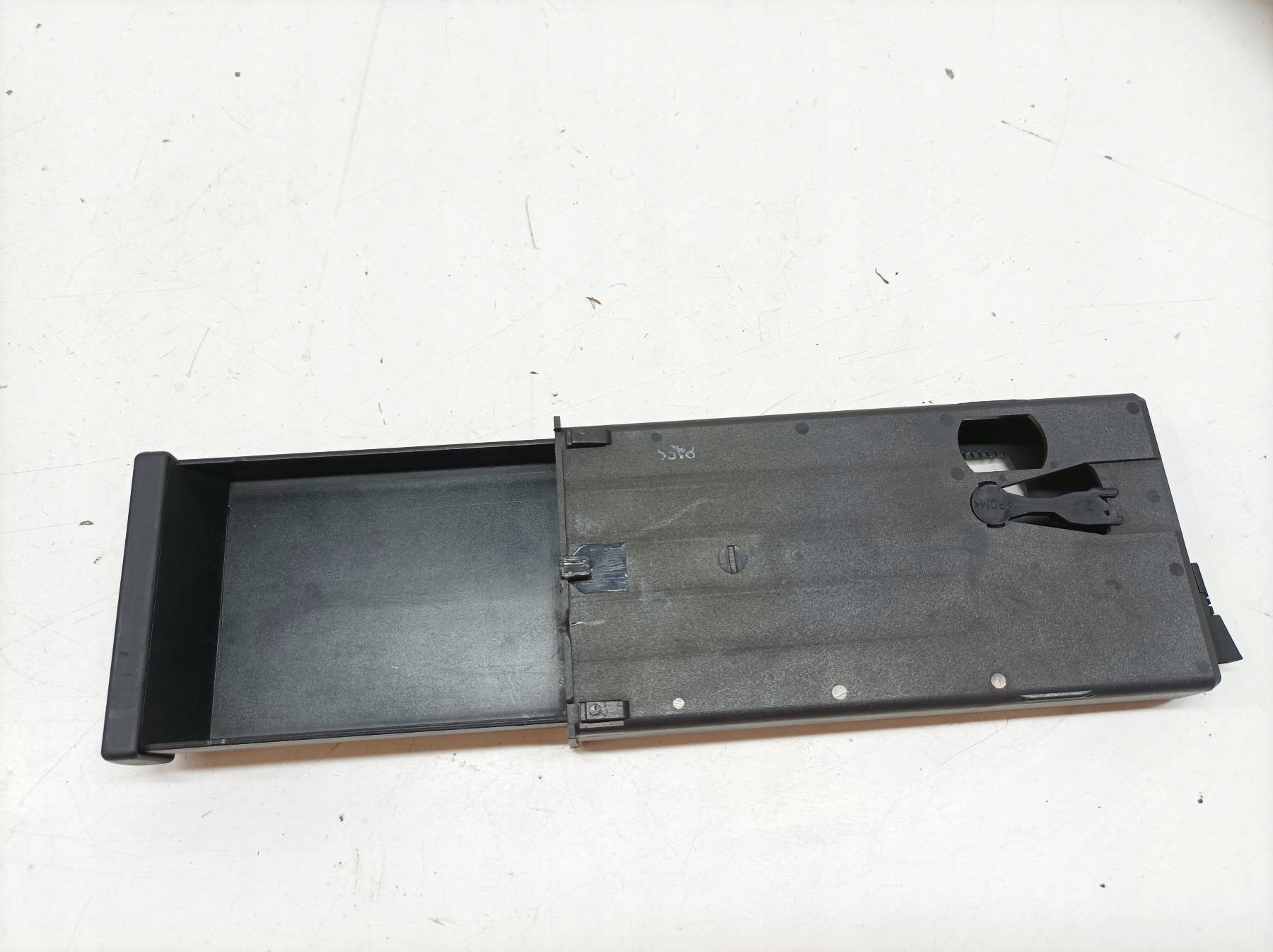 passenger compartment LADNY 8P0941561 Audi A3 II (2003-2013) 8P