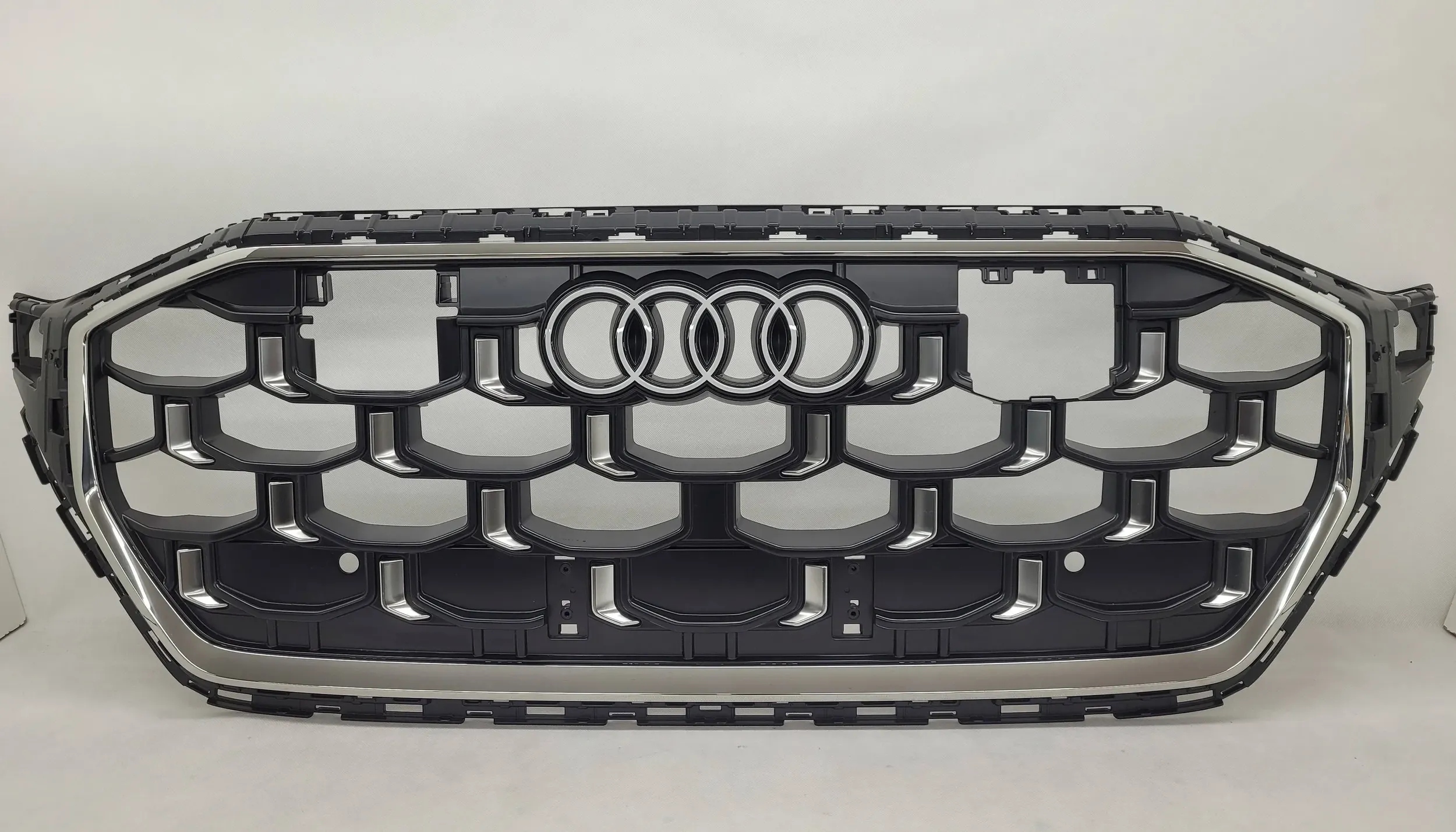 AUDI SQ8 Q8 S-LINE ATRAPA GRILL ZDERZAKA PRZÓD 4M8853651CK NOWA ORYGINAŁ FV