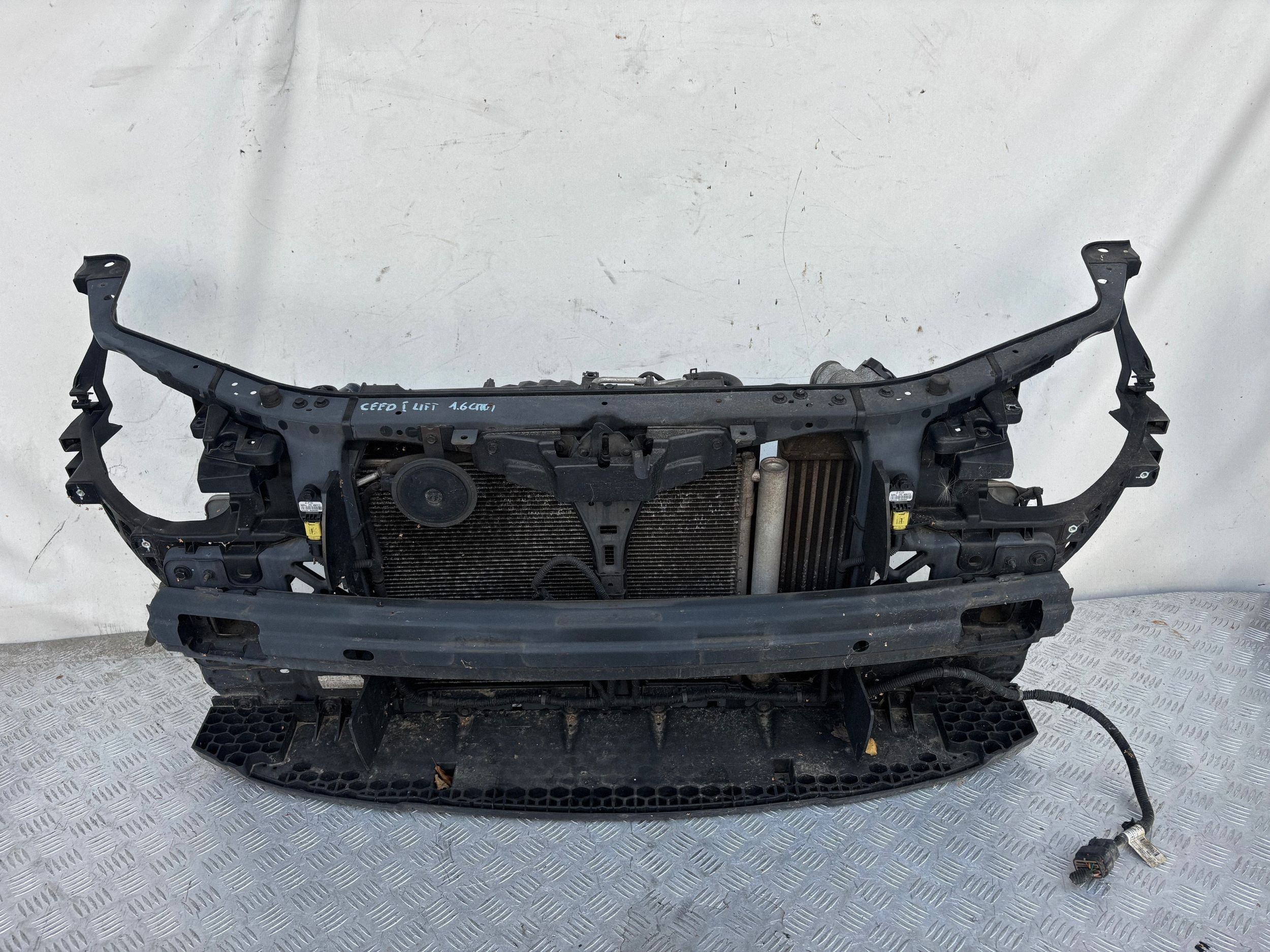 support panel for radiators Z CHLODNICAMI KIA CEED and LIFT 1.6 CRDI